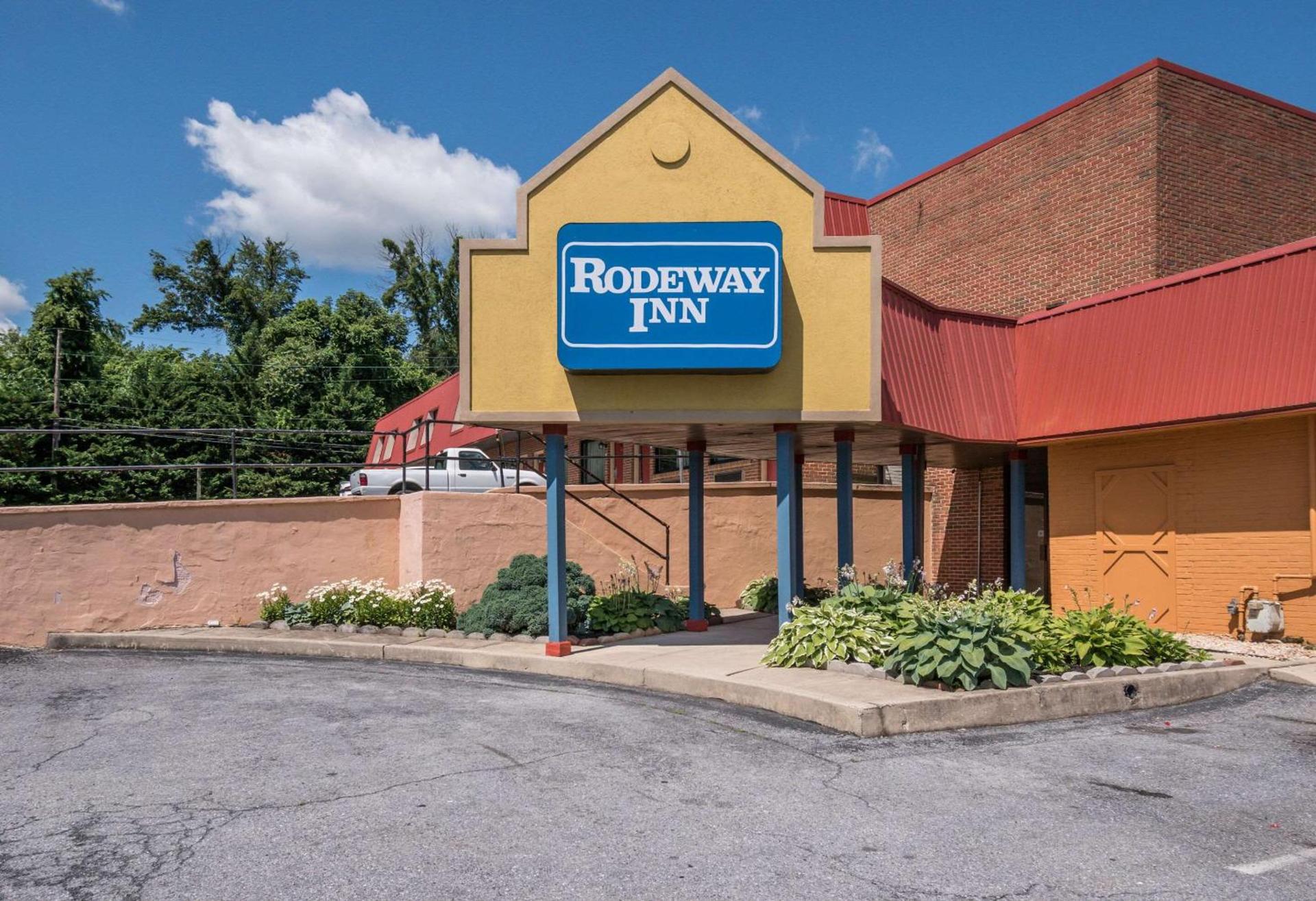 Rodeway Inn Wormleysburg – Harrisburg photo 1