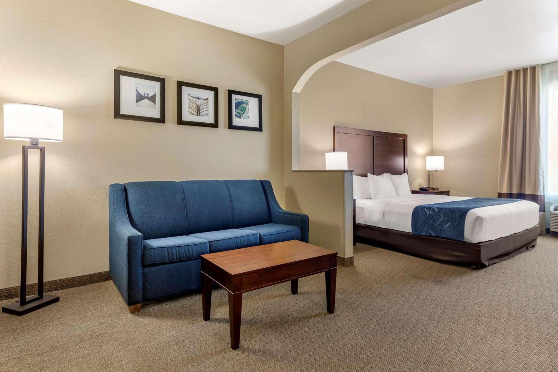 Comfort Suites Waco Near University Area photo 6