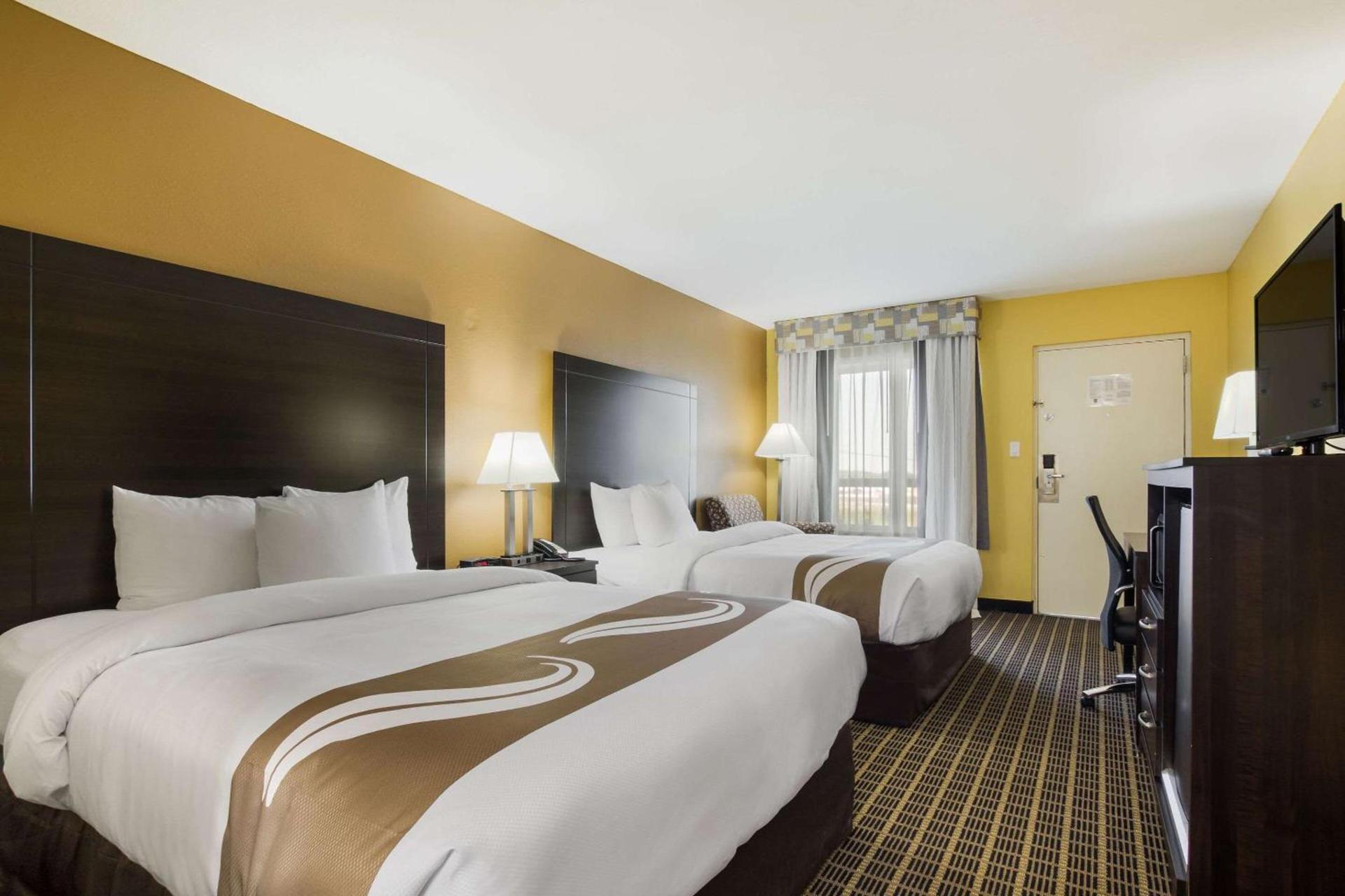 Quality Inn London North photo 16