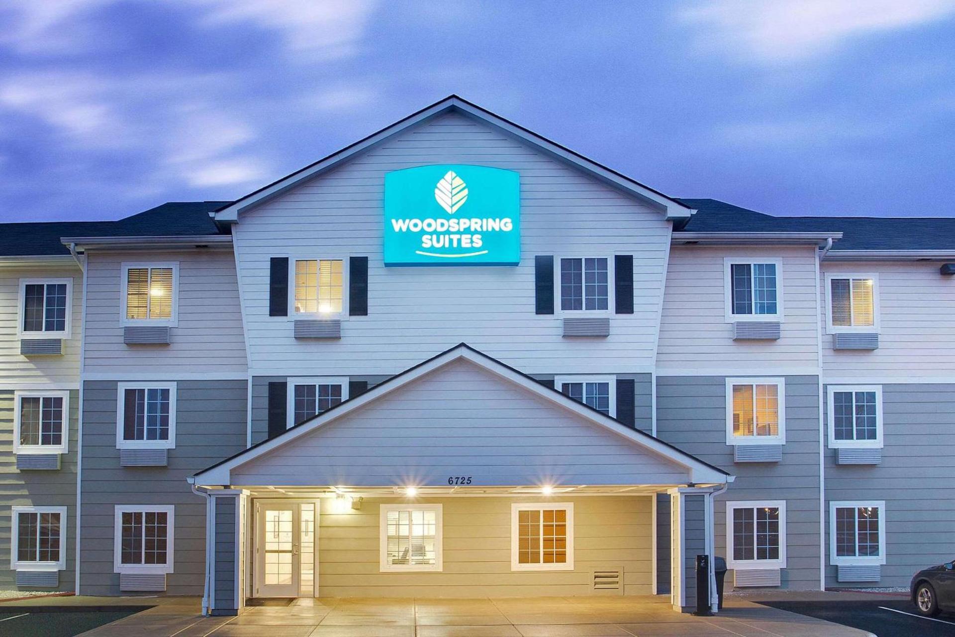 WoodSpring Suites Cincinnati Fairfield photo 2