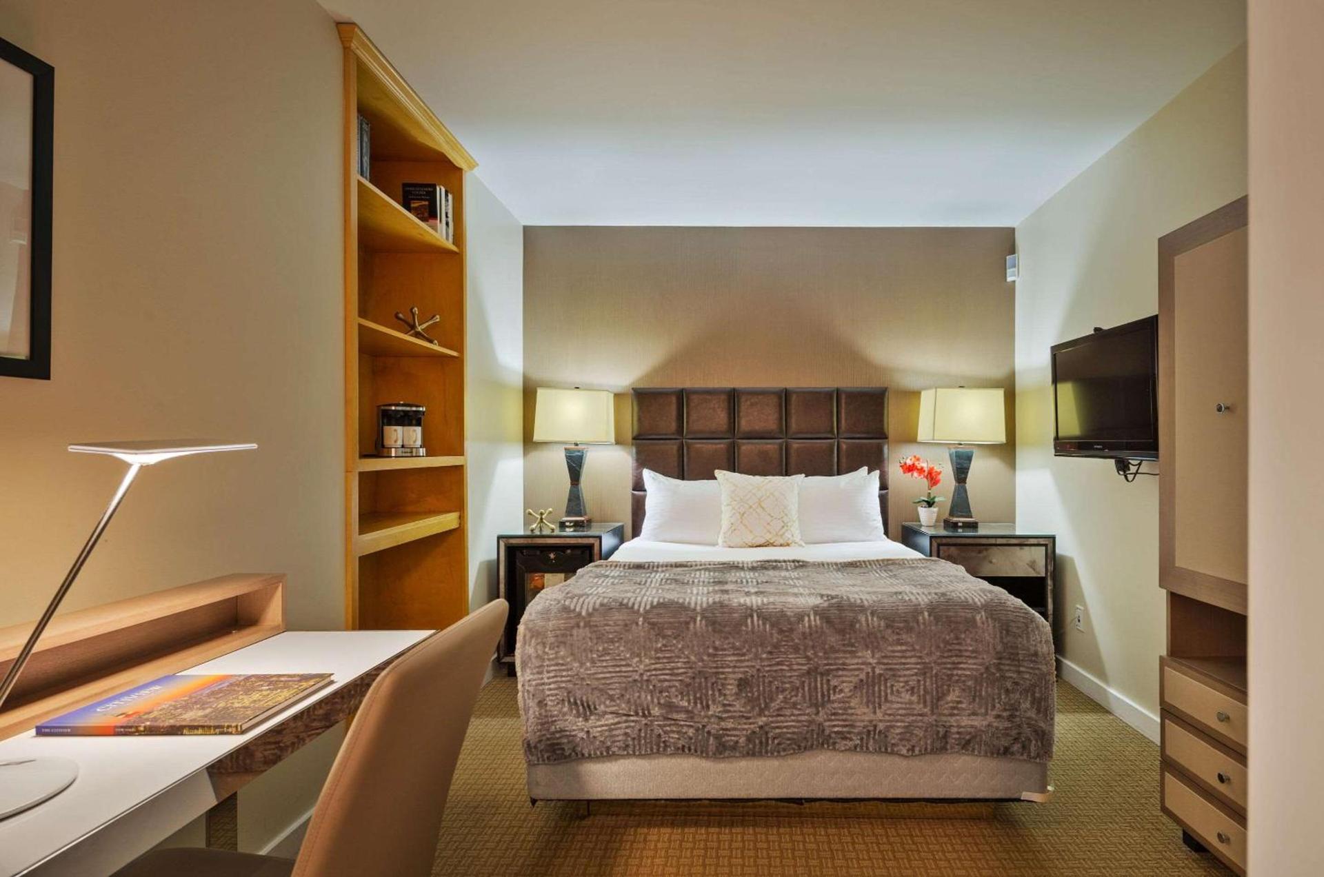The Historic Blue Angel Hotel Lexington Ave, an Ascend Collection photo 8
