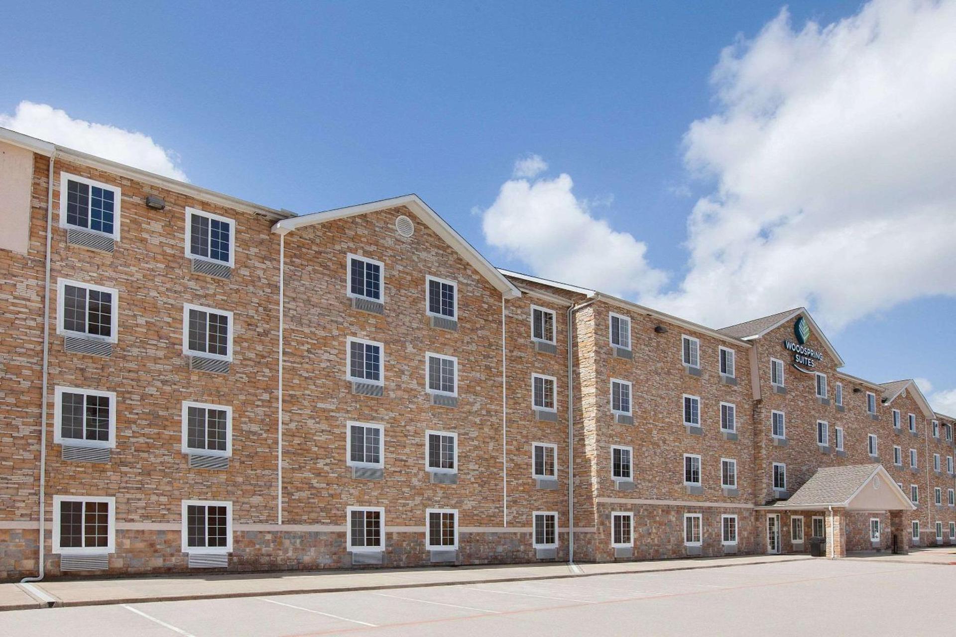 WoodSpring Suites Houston I-10 West photo 2