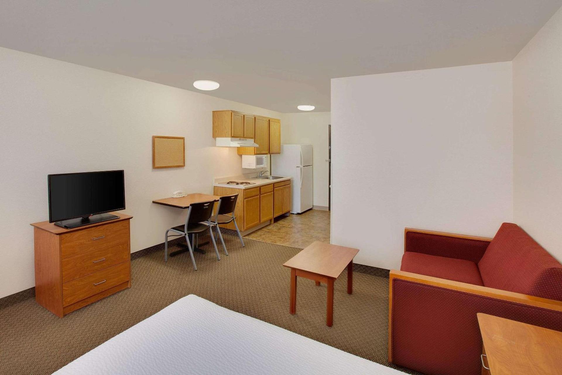 WoodSpring Suites Houston I-10 West photo 10
