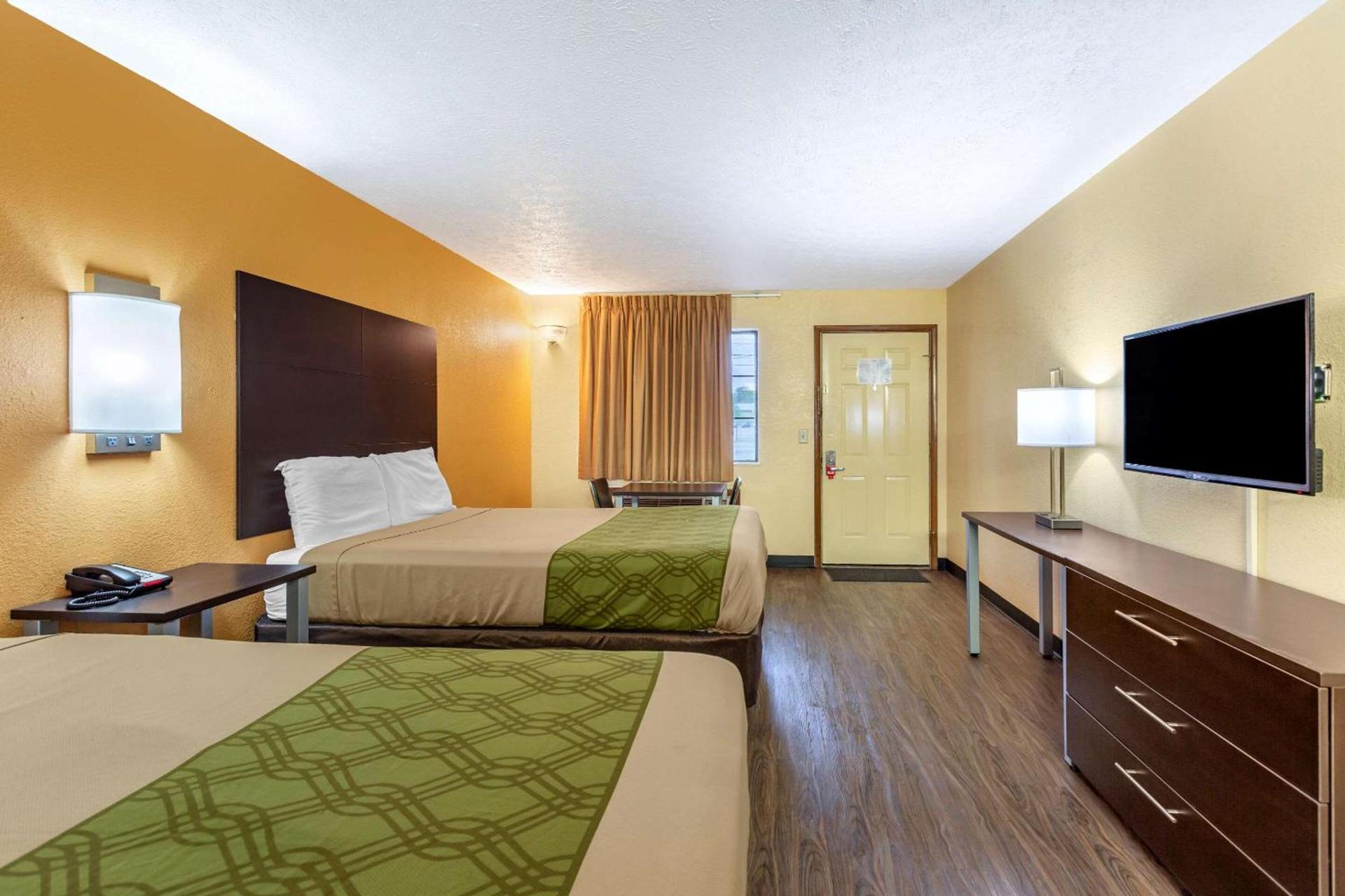 Econo Lodge Nashville North photo 22