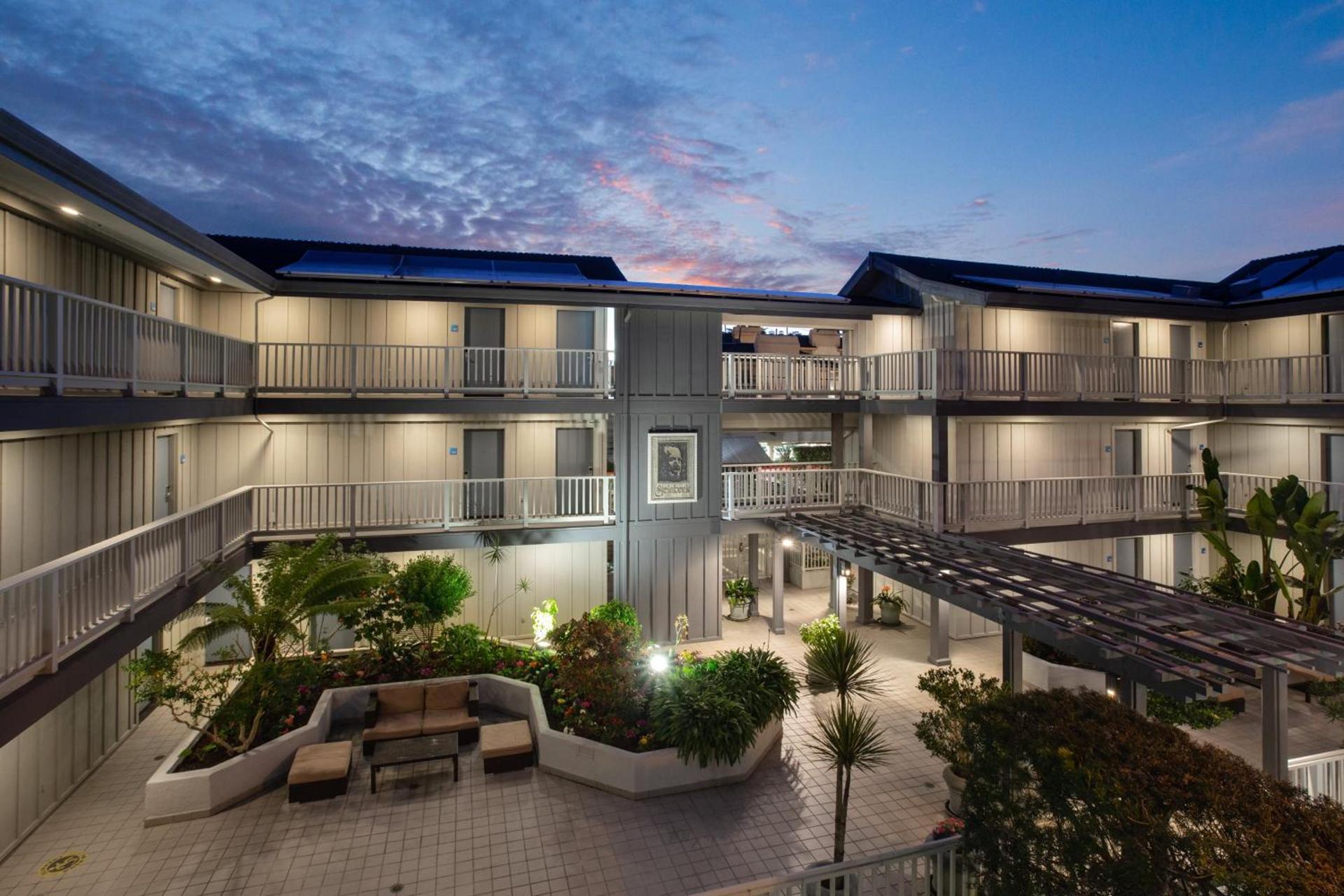 Holiday Inn Express Monterey - Cannery Row by IHG photo 4