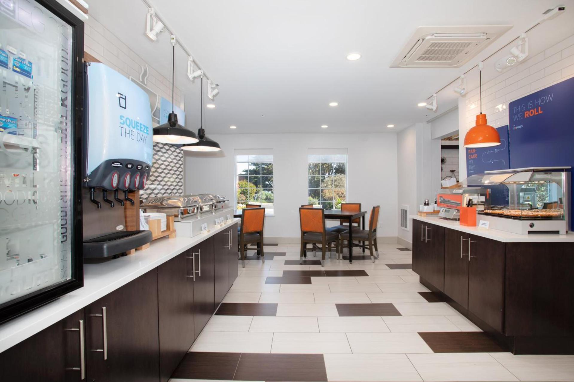 Holiday Inn Express Monterey - Cannery Row by IHG photo 41