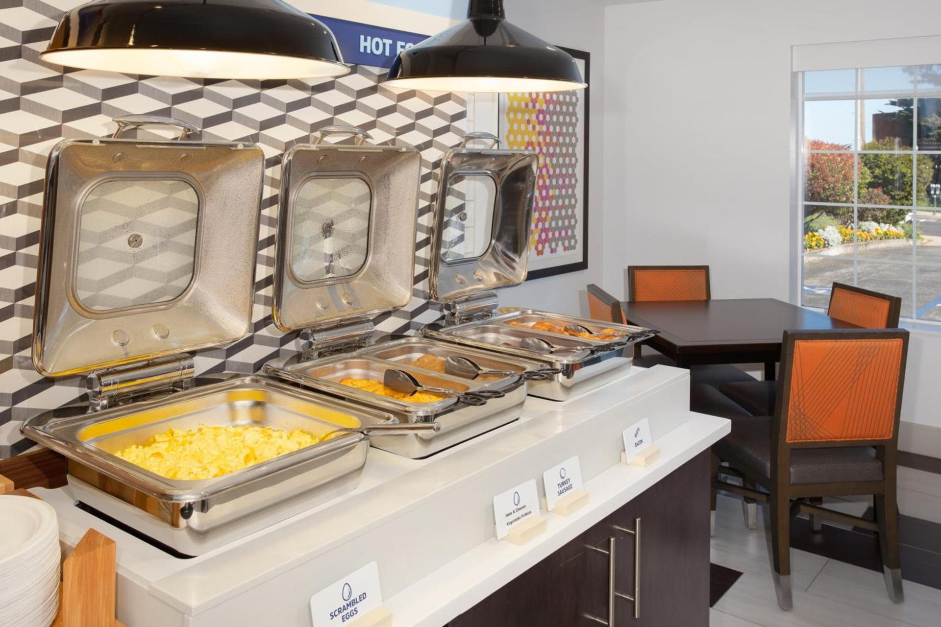 Holiday Inn Express Monterey - Cannery Row by IHG photo 22
