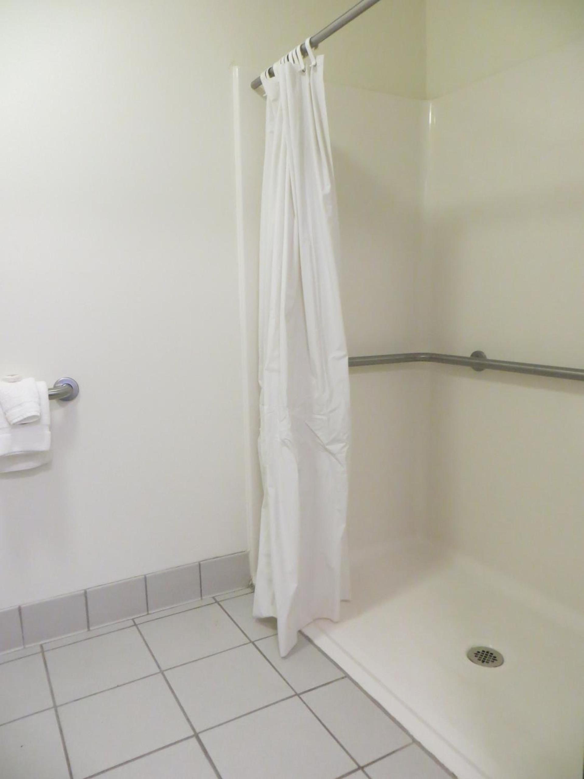 Travelodge by Wyndham Missouri Valley photo 21