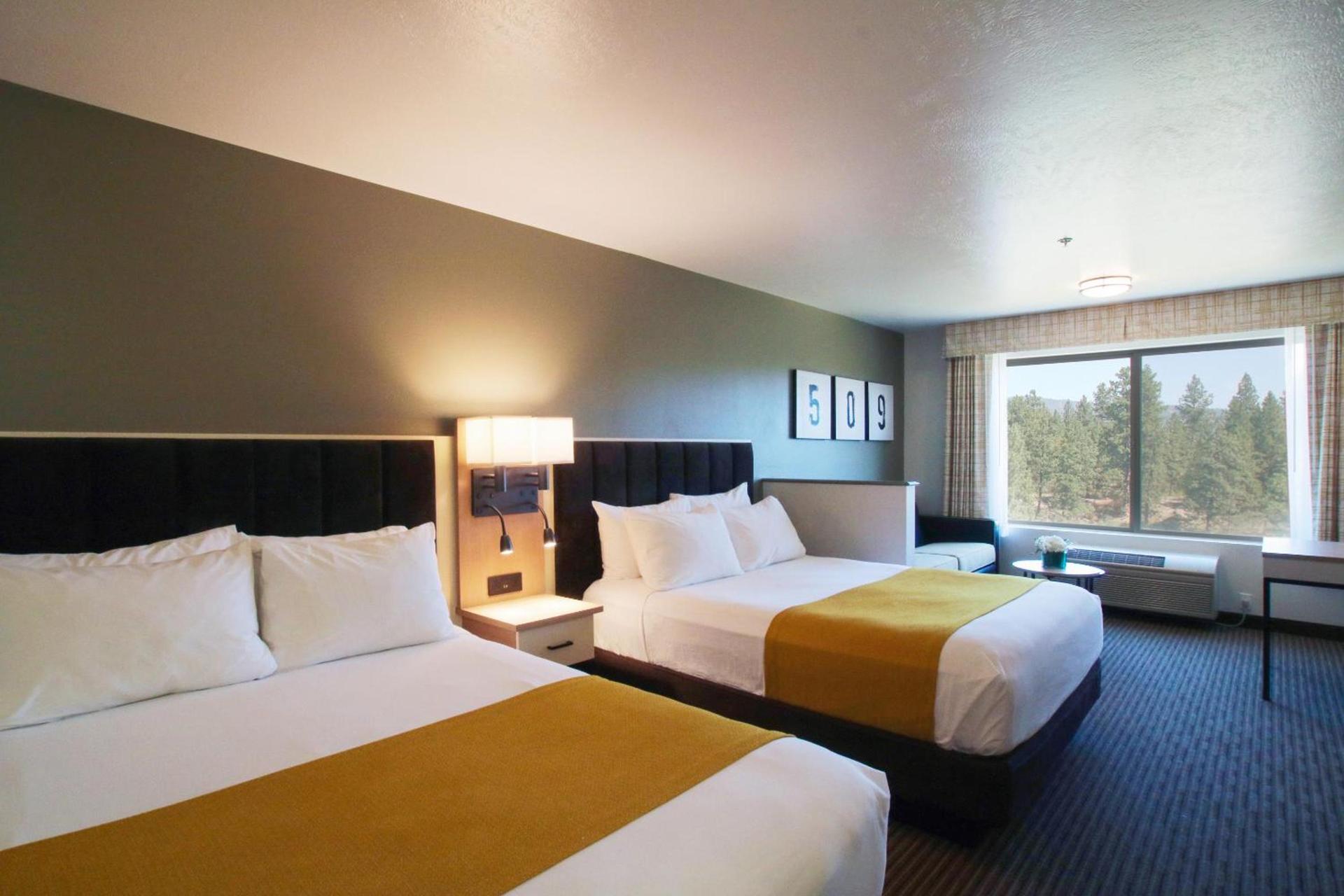 Oxford Suites Spokane Valley photo 38