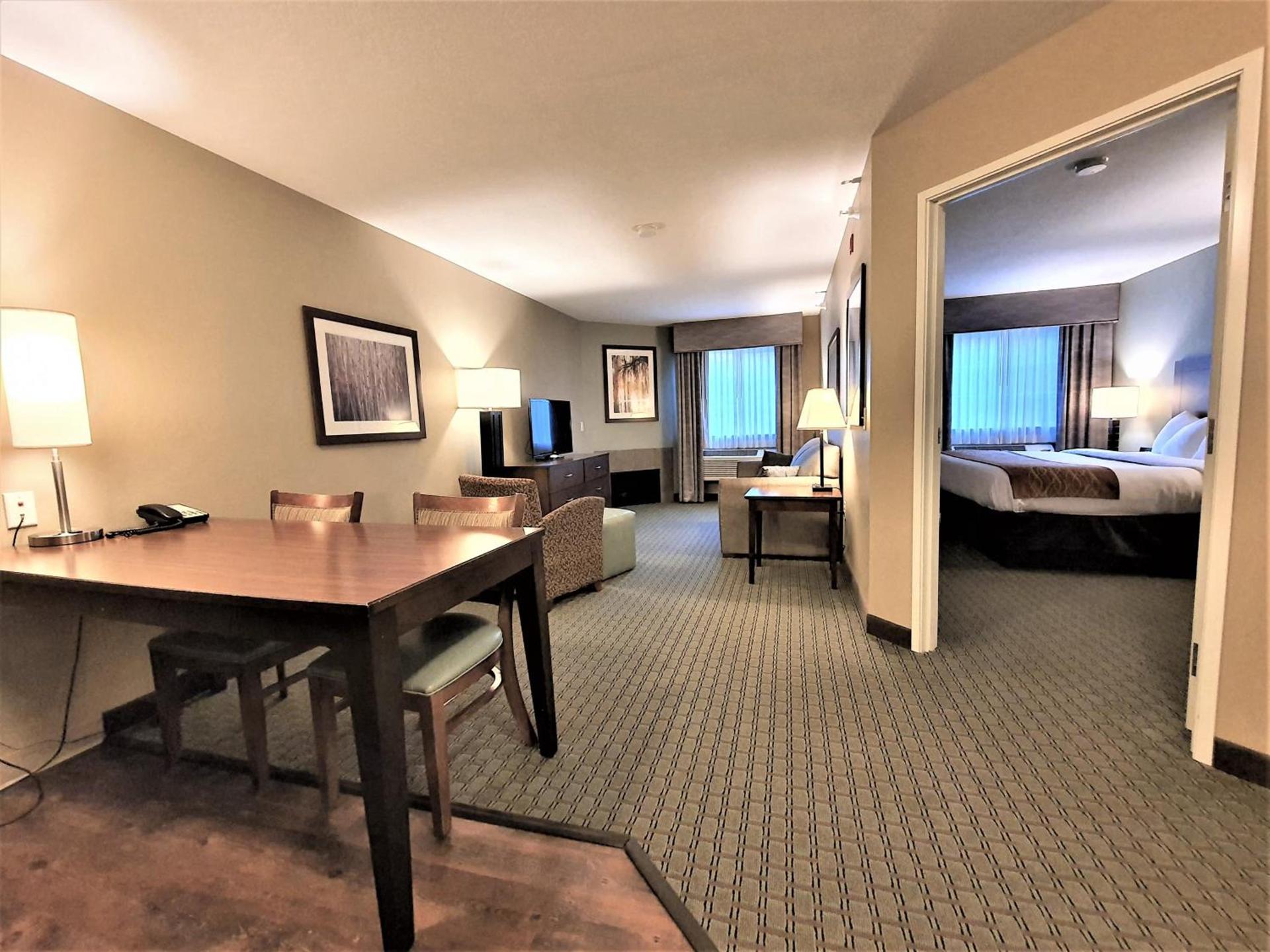 AmeriVu Inn and Suites - Chisago City photo 12