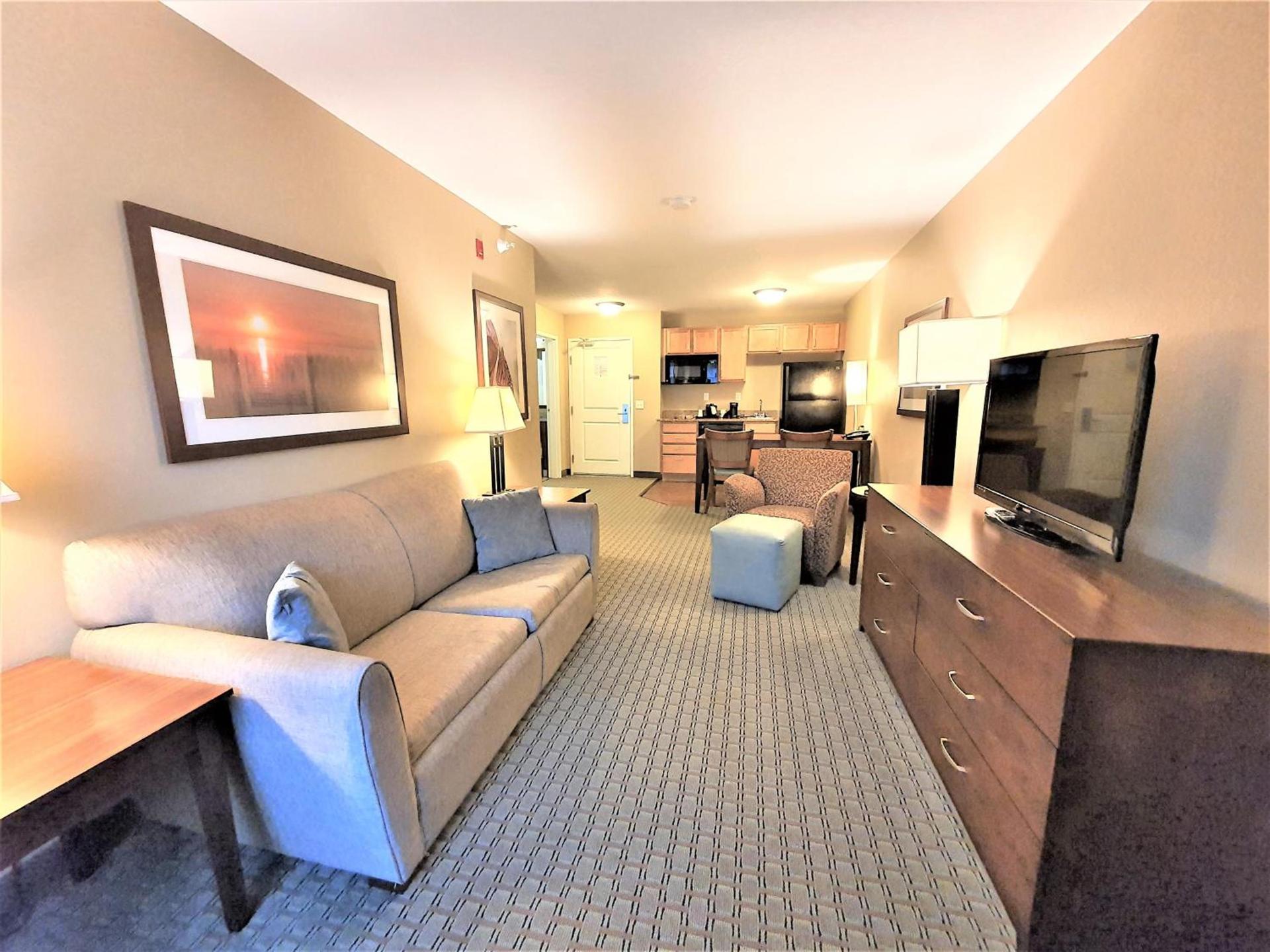 AmeriVu Inn and Suites - Chisago City photo 13