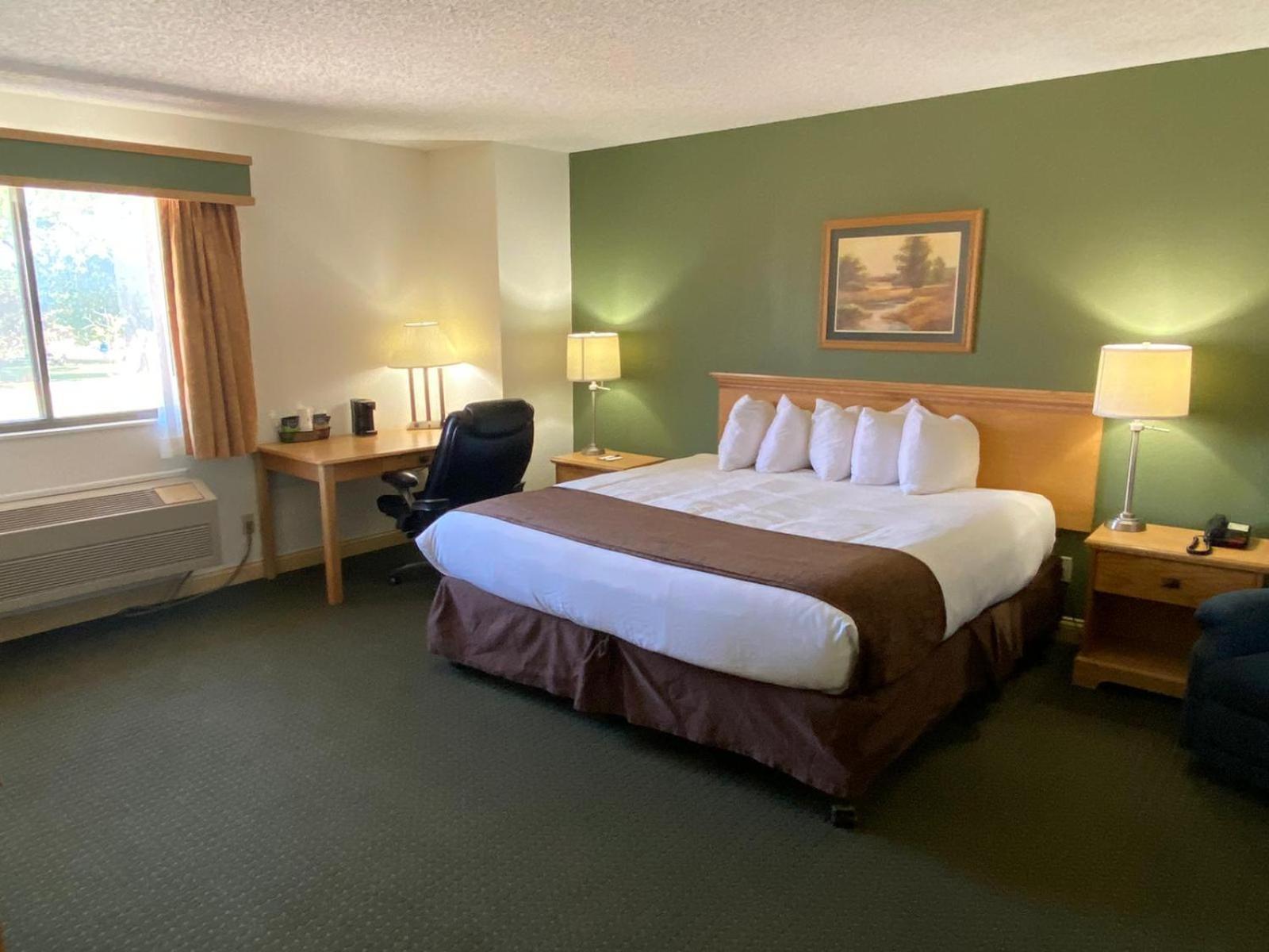 Baymont by Wyndham Robinson photo 19