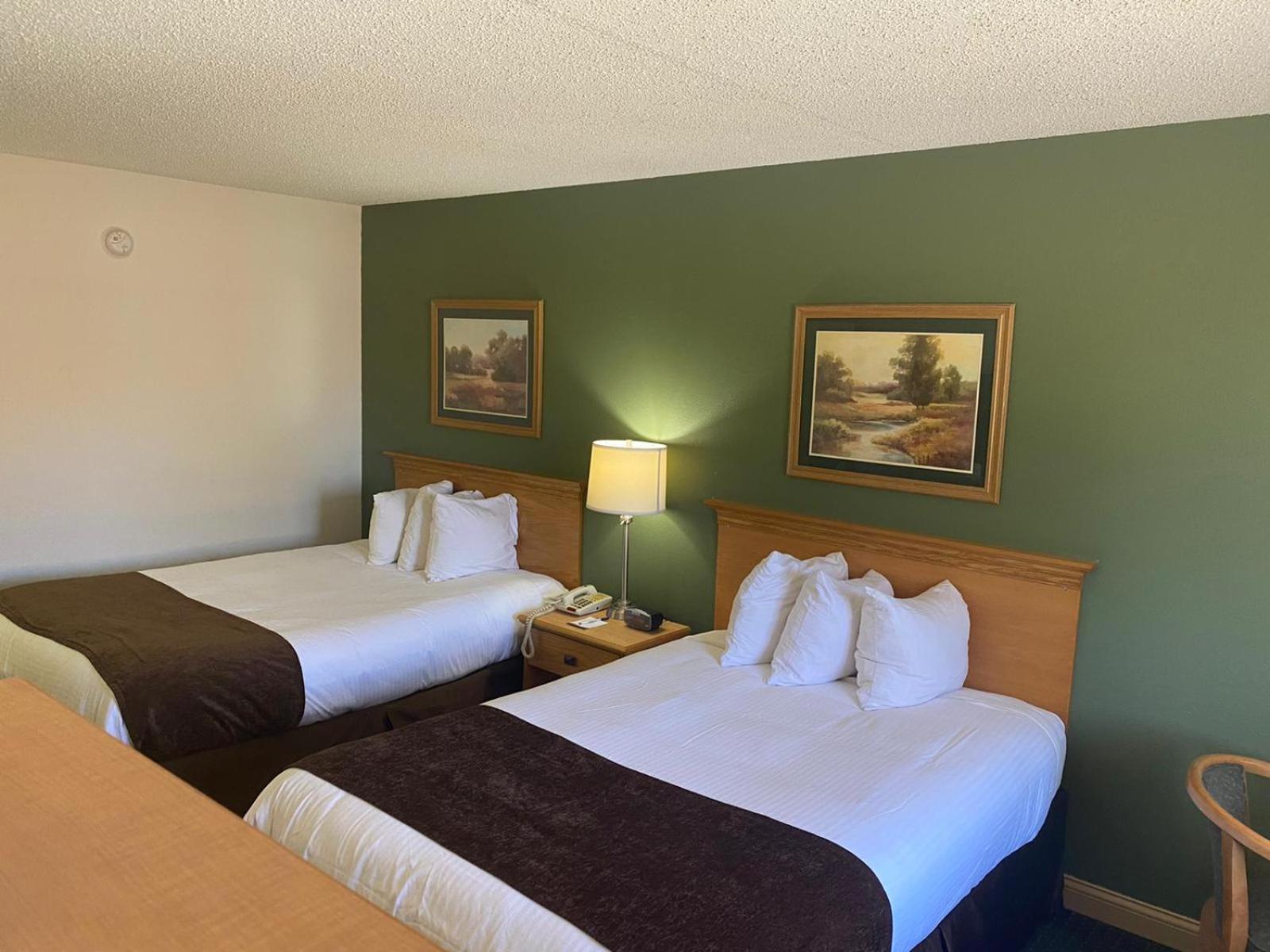 Baymont by Wyndham Robinson photo 28