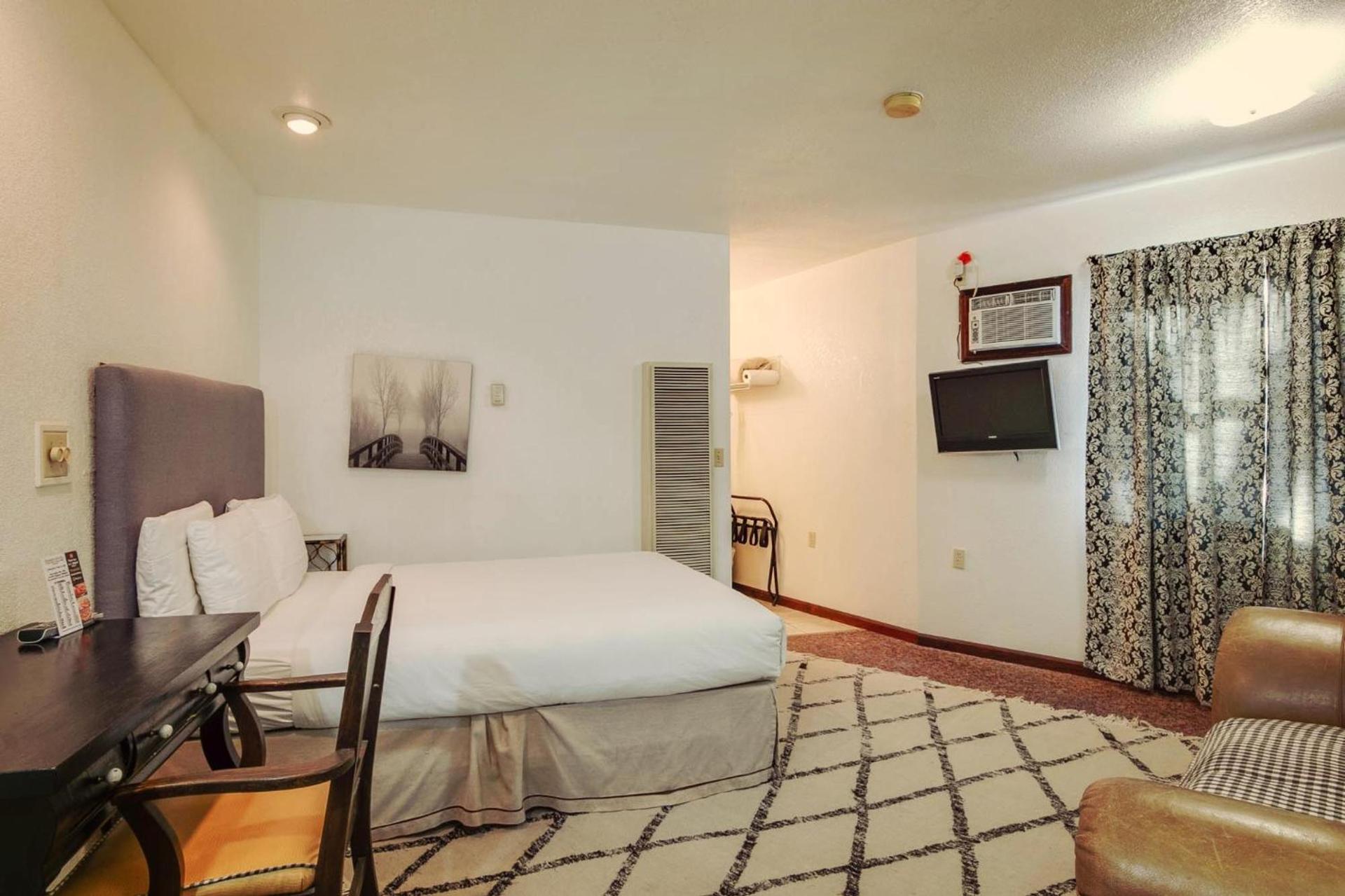 Simmer Motel photo 31