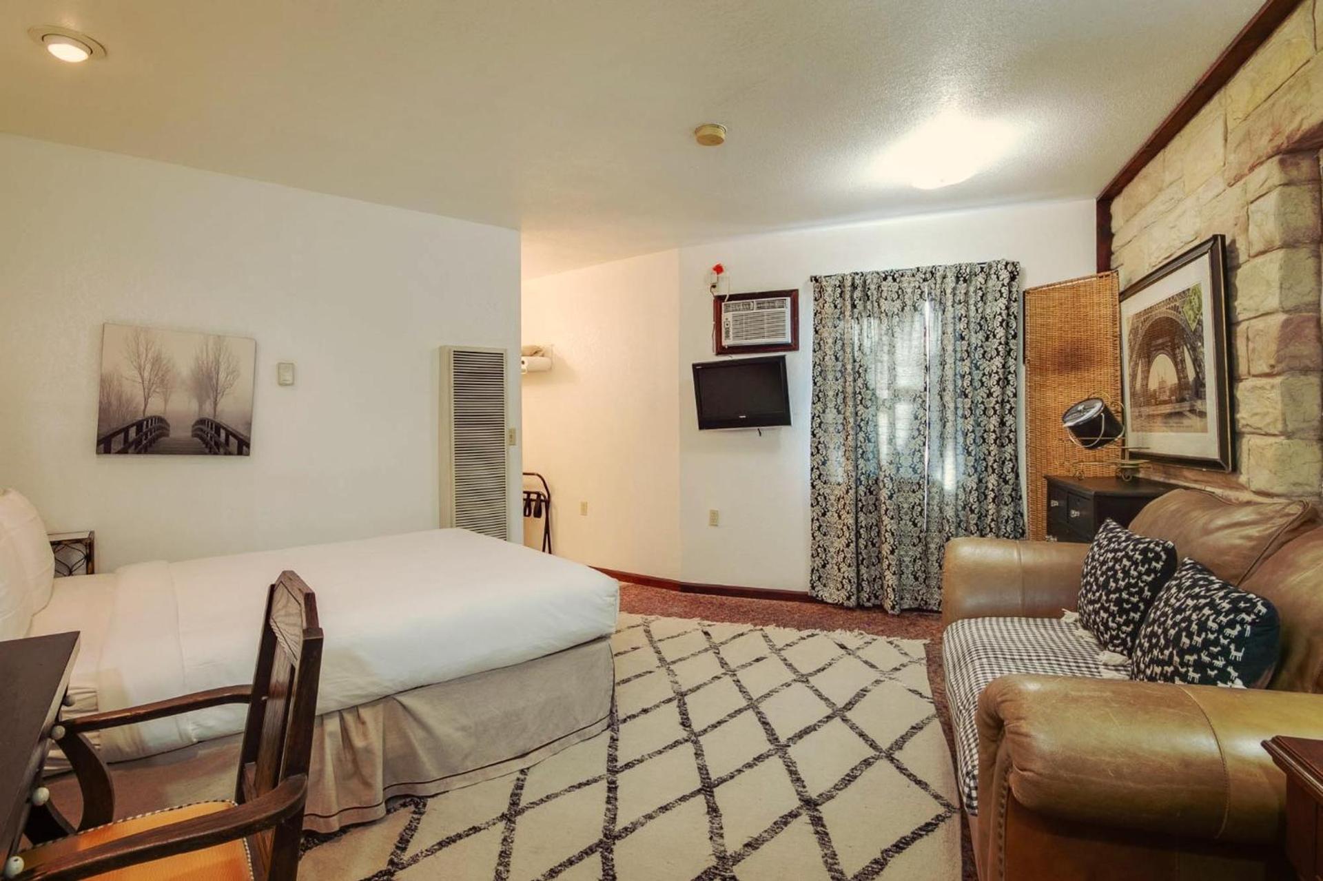 Simmer Motel photo 32
