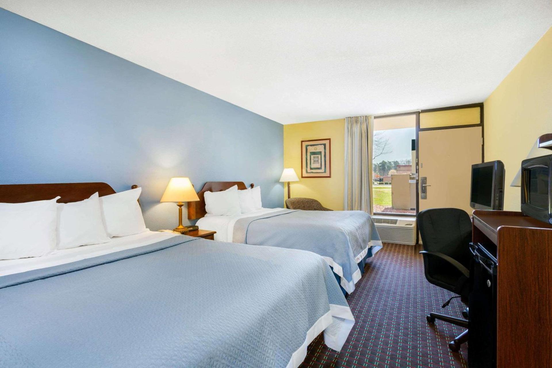 Days Inn by Wyndham Mocksville photo 9