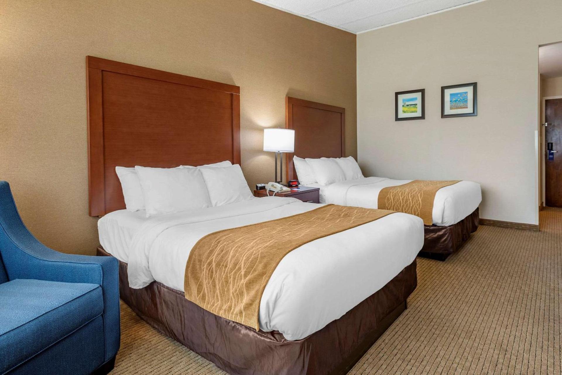 Comfort Inn Lancaster County North photo 12