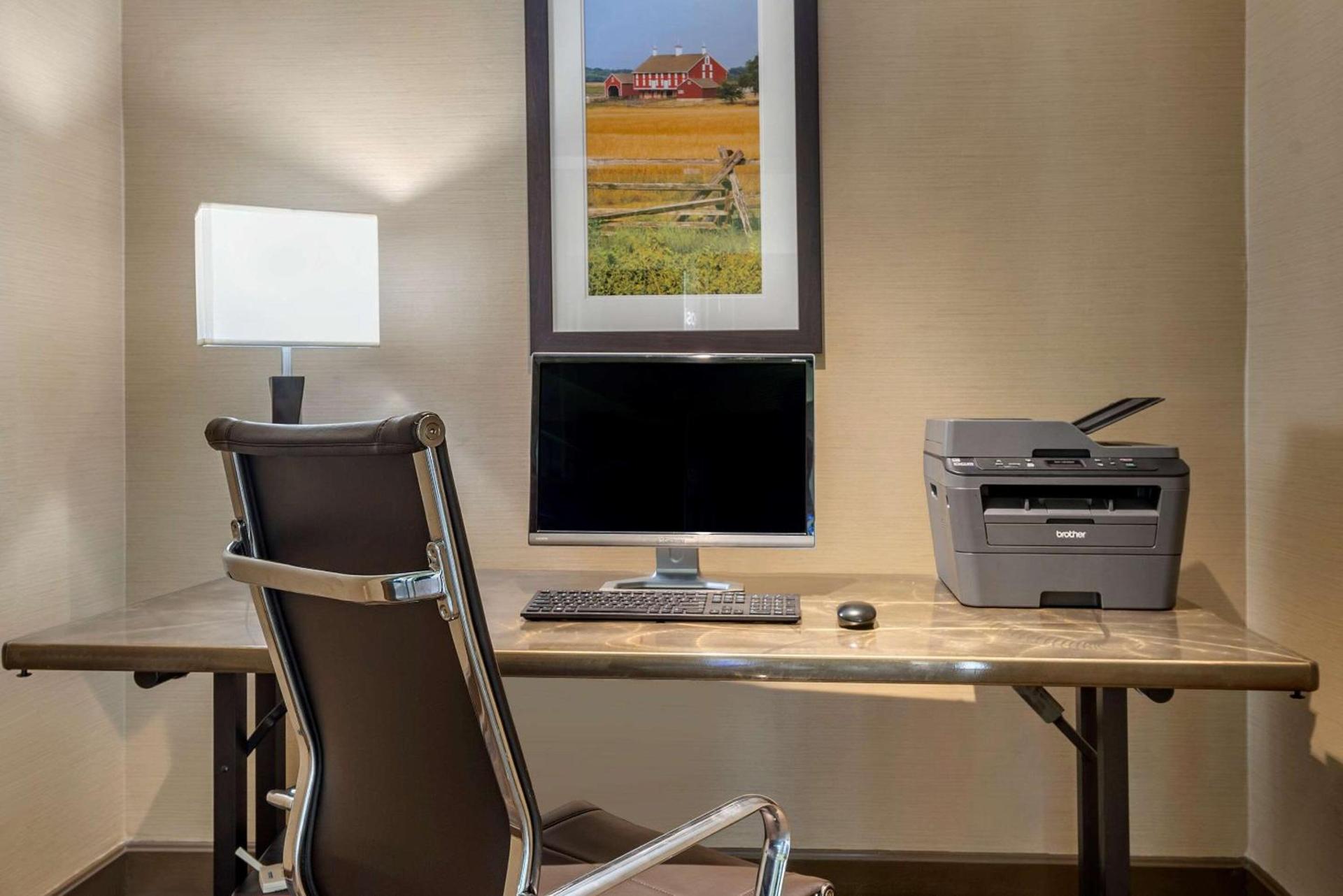 Comfort Inn Lancaster County North photo 19