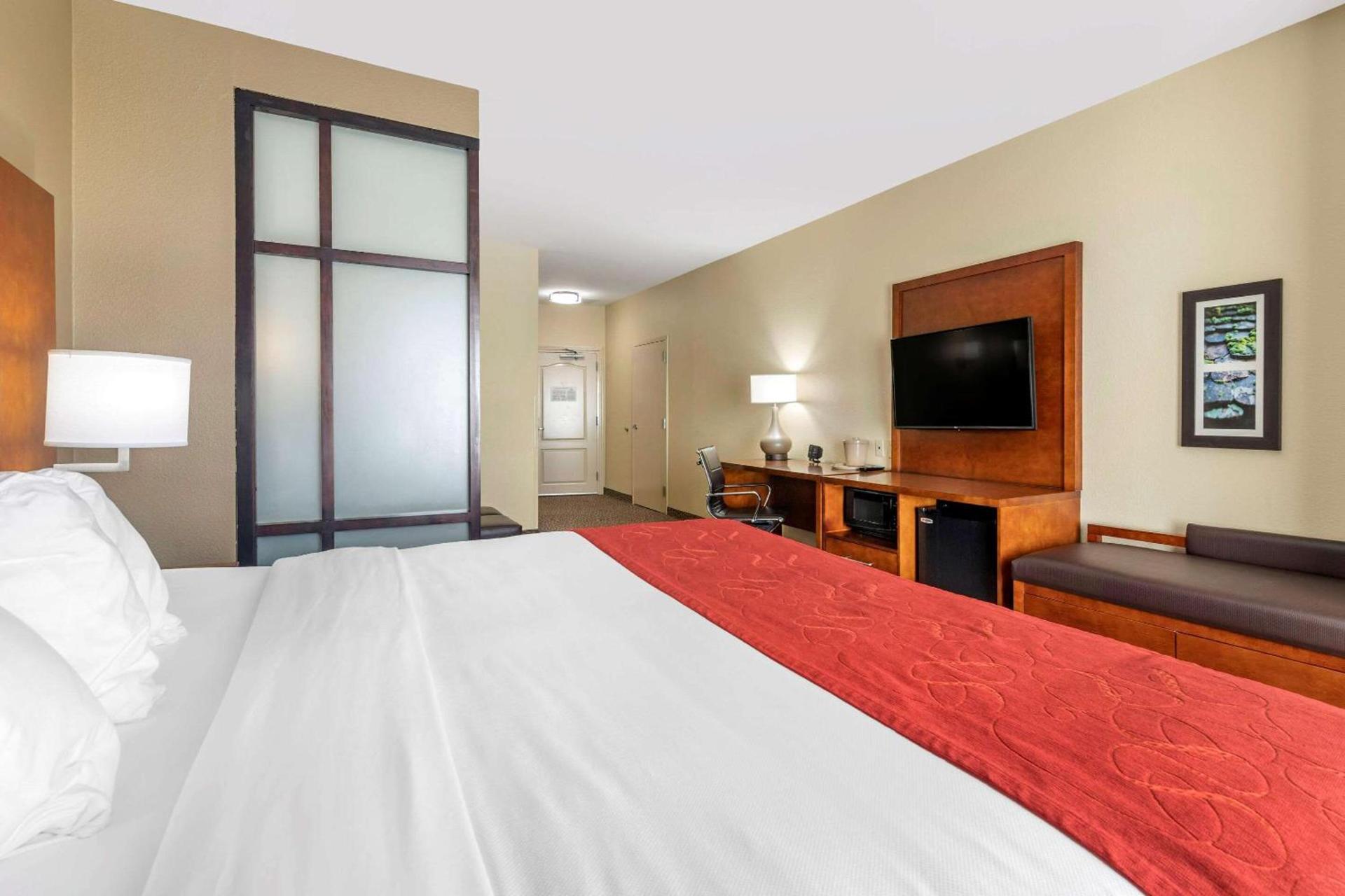 Comfort Suites Florence I-95 photo 7