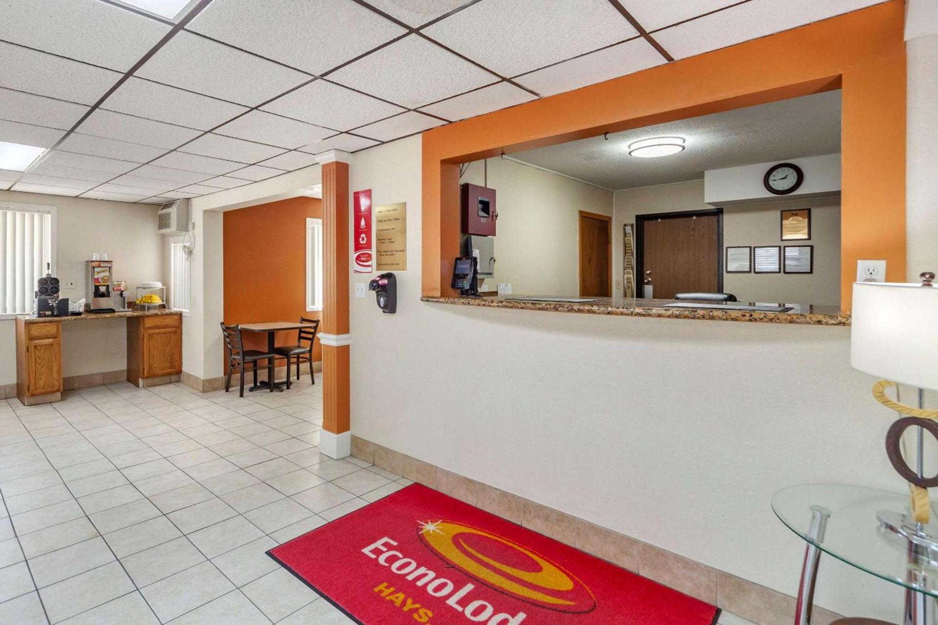 Econo Lodge Hays I-70 photo 6