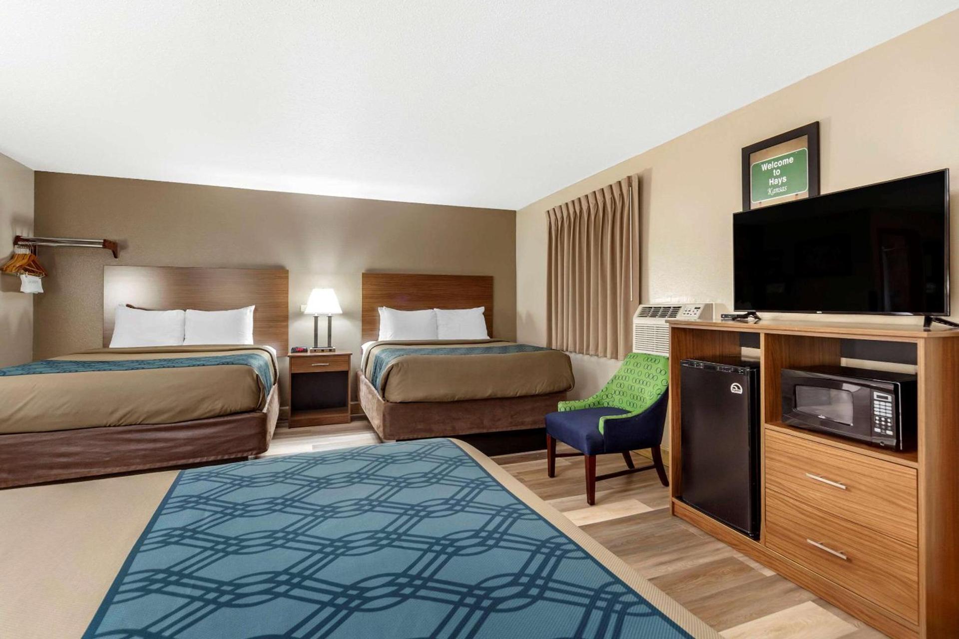 Econo Lodge Hays I-70 photo 23