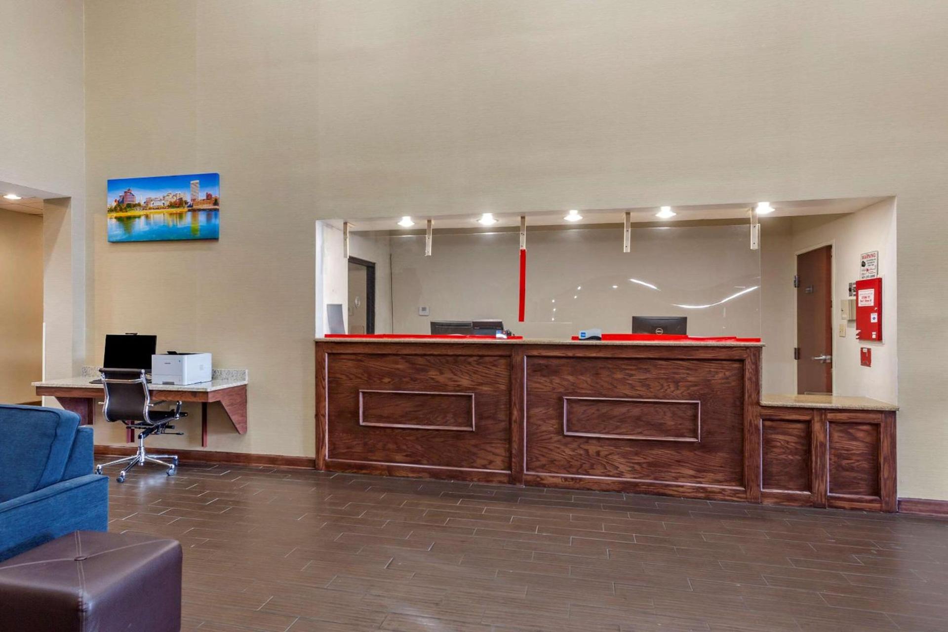 Comfort Suites Cordova photo 26