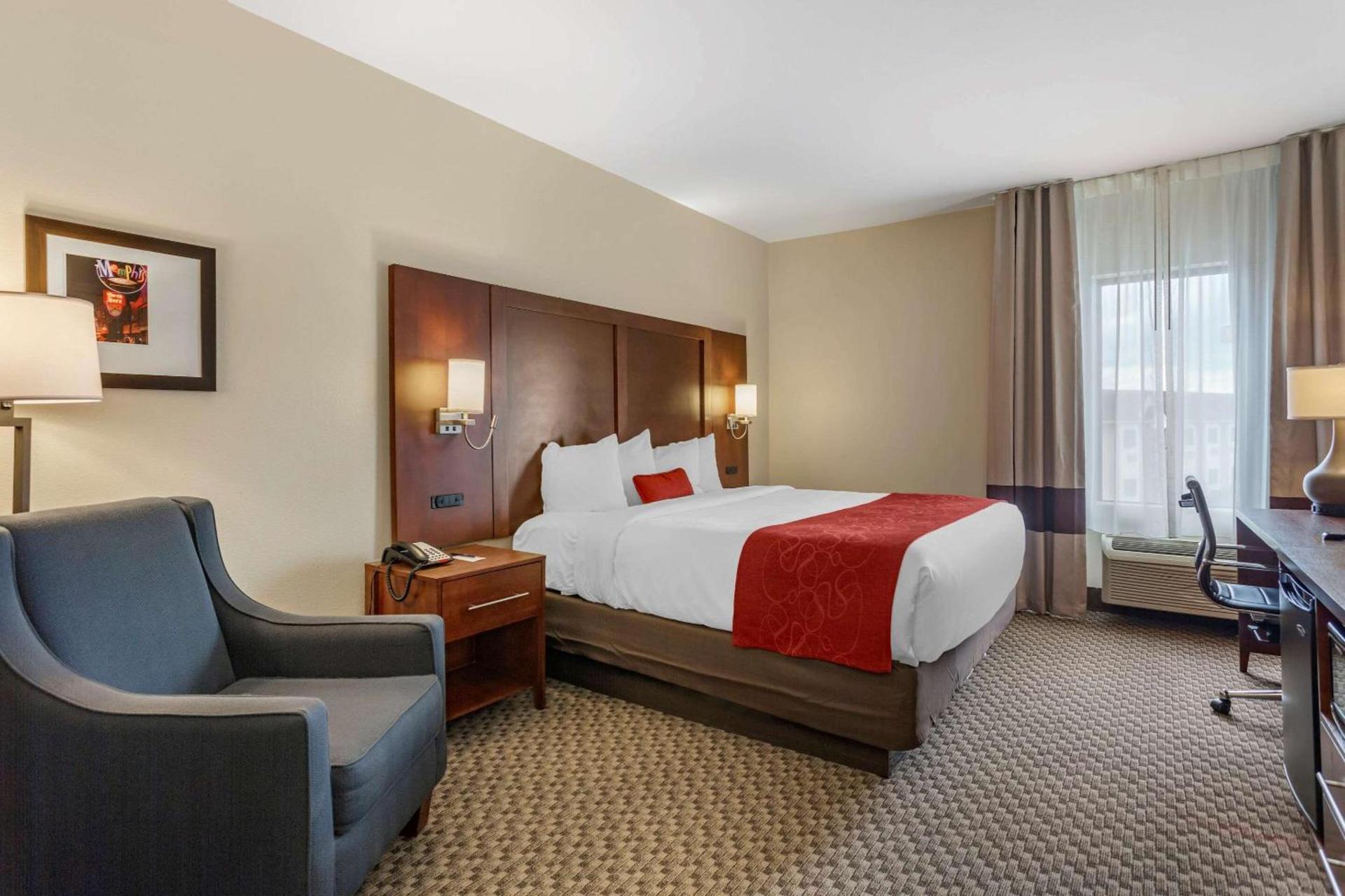 Comfort Suites Cordova photo 23