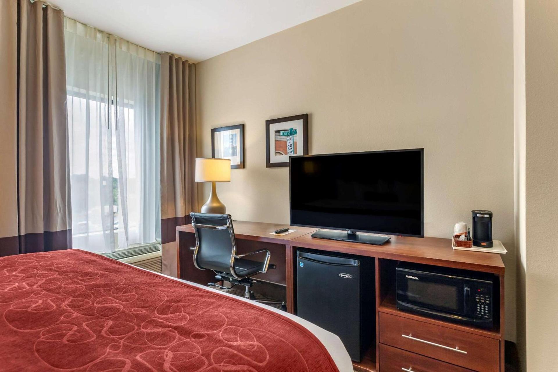 Comfort Suites Cordova photo 20