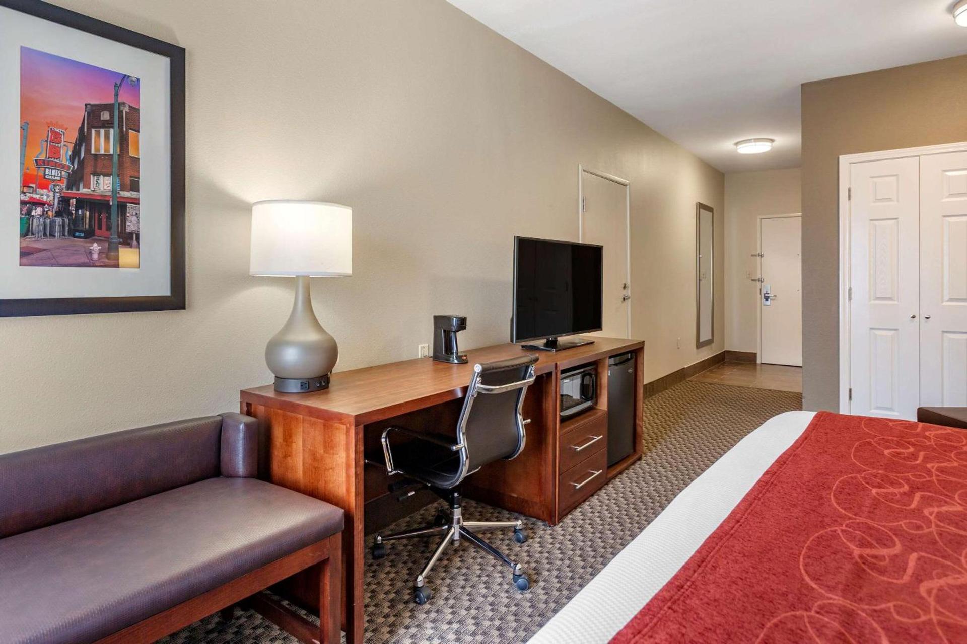 Comfort Suites Cordova photo 17