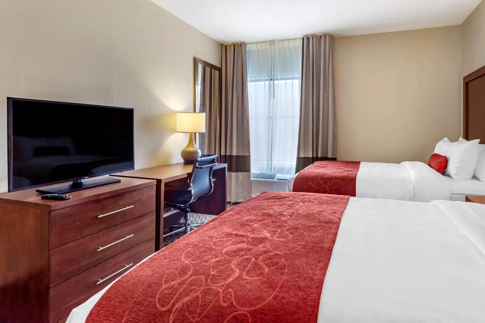 Comfort Suites Cordova photo 12