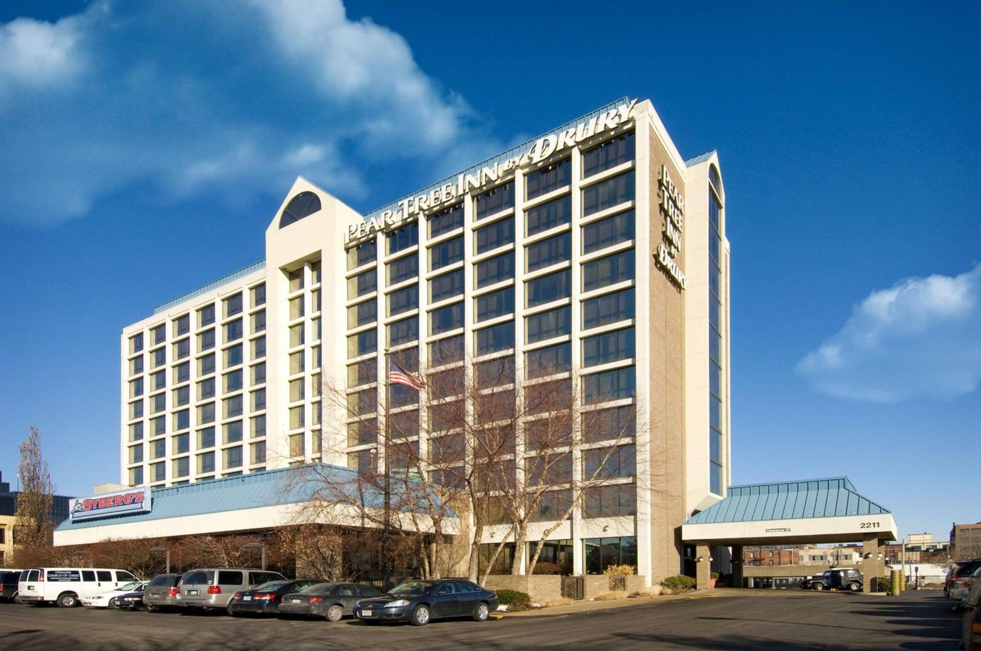 Pear Tree Inn St. Louis Near Union Station — hotel in Saint Louis