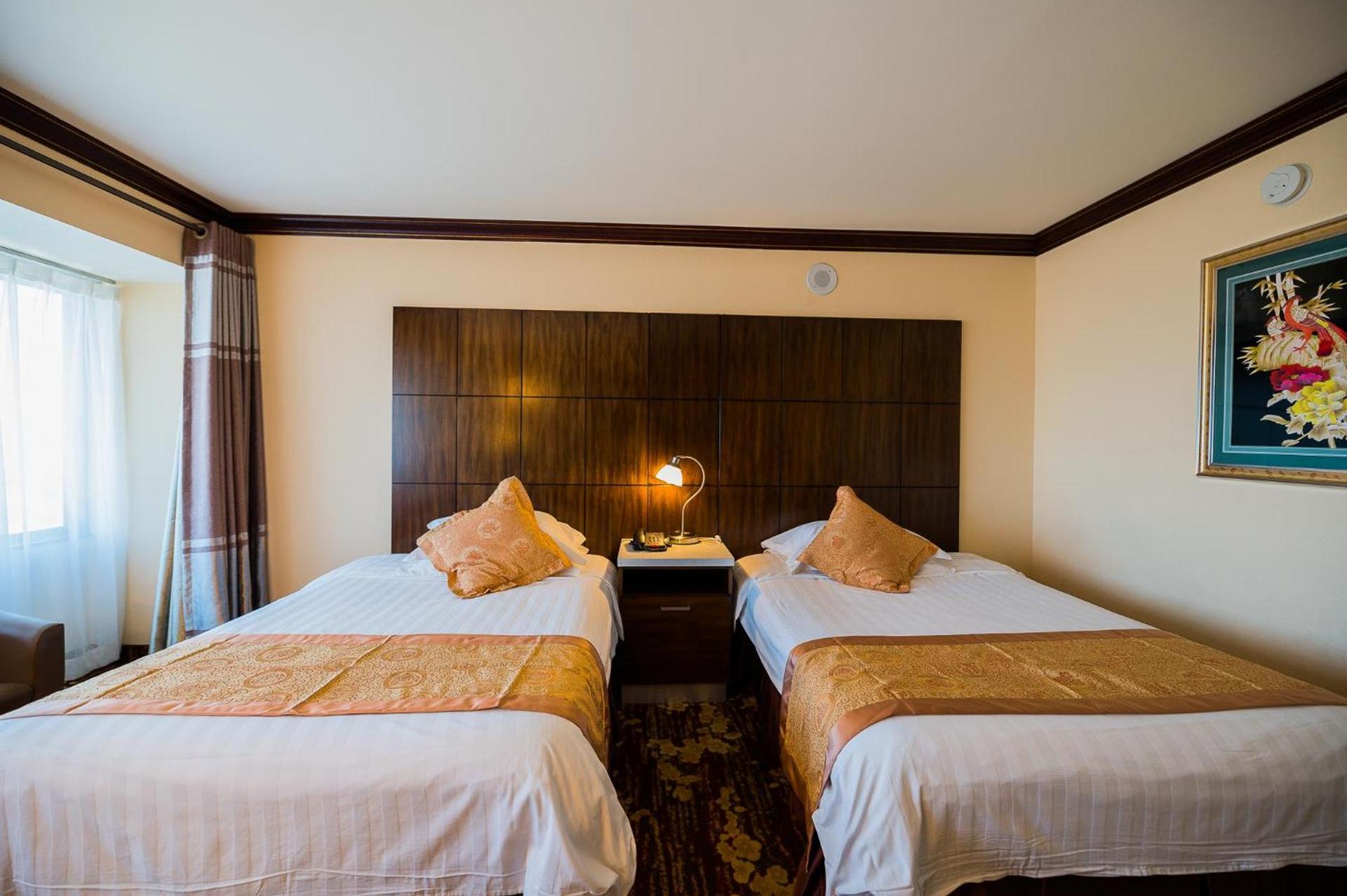 LA Crystal Hotel -Los Angeles-Long Beach Area photo 12