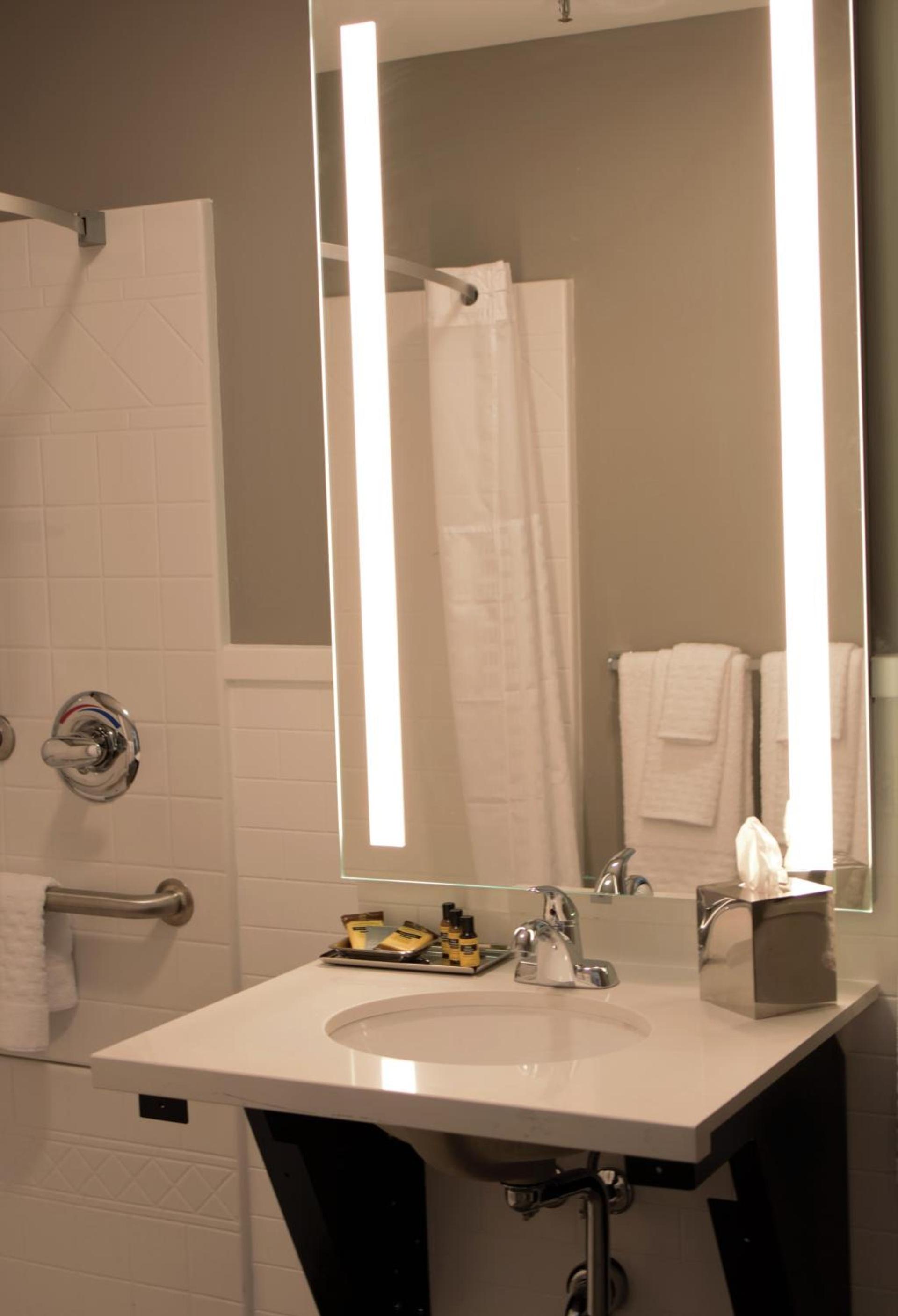Best Western Plus Waterloo & Cedar Falls photo 29