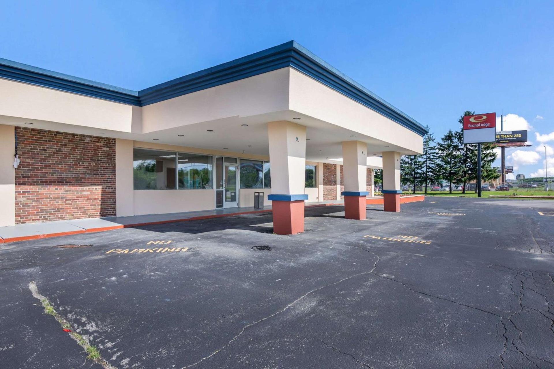 Econo Lodge Neenah photo 4