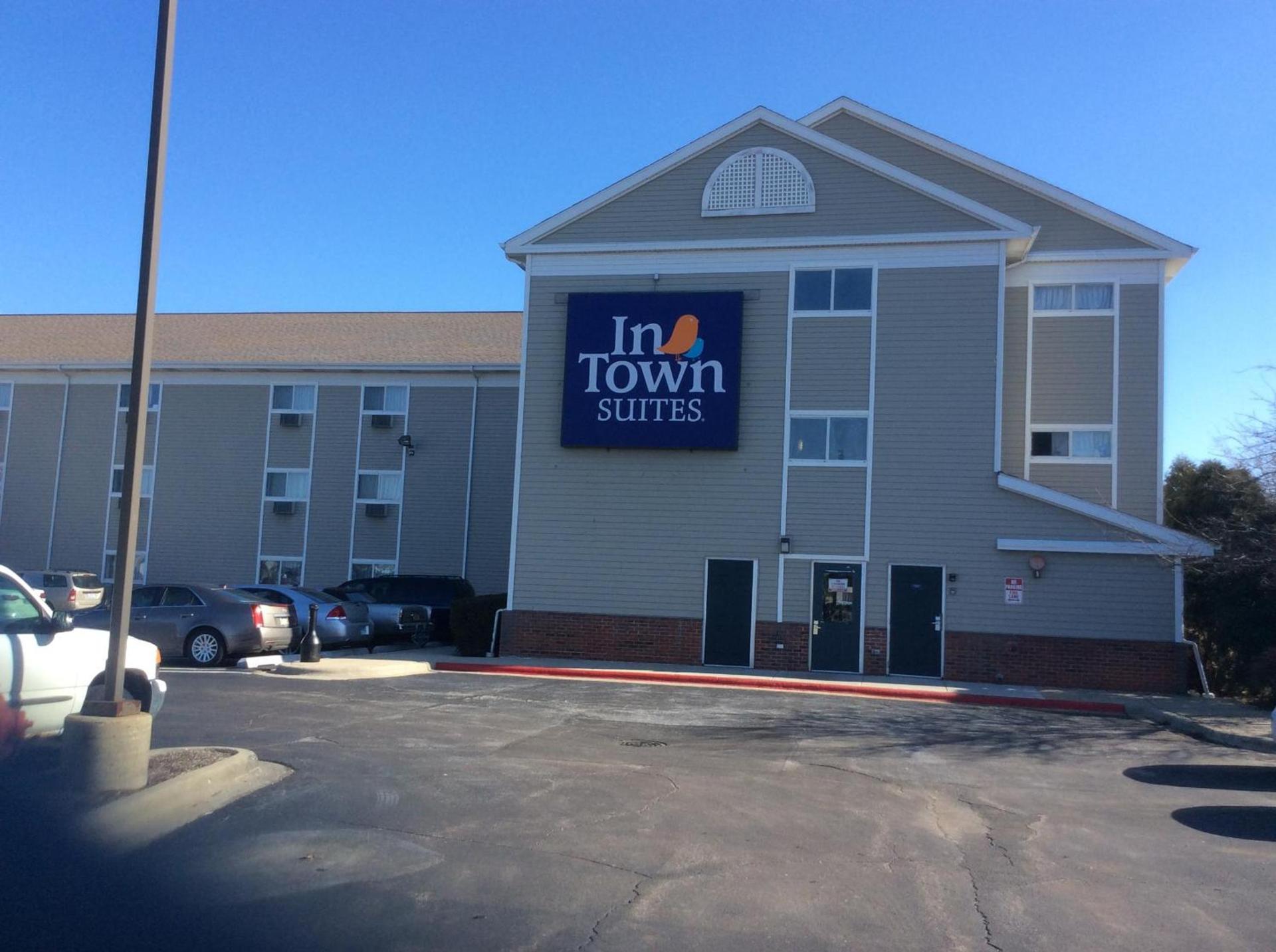 InTown Suites Extended Stay Chicago IL - Elk Grove O'Hare — hotel in Elk Grove Village