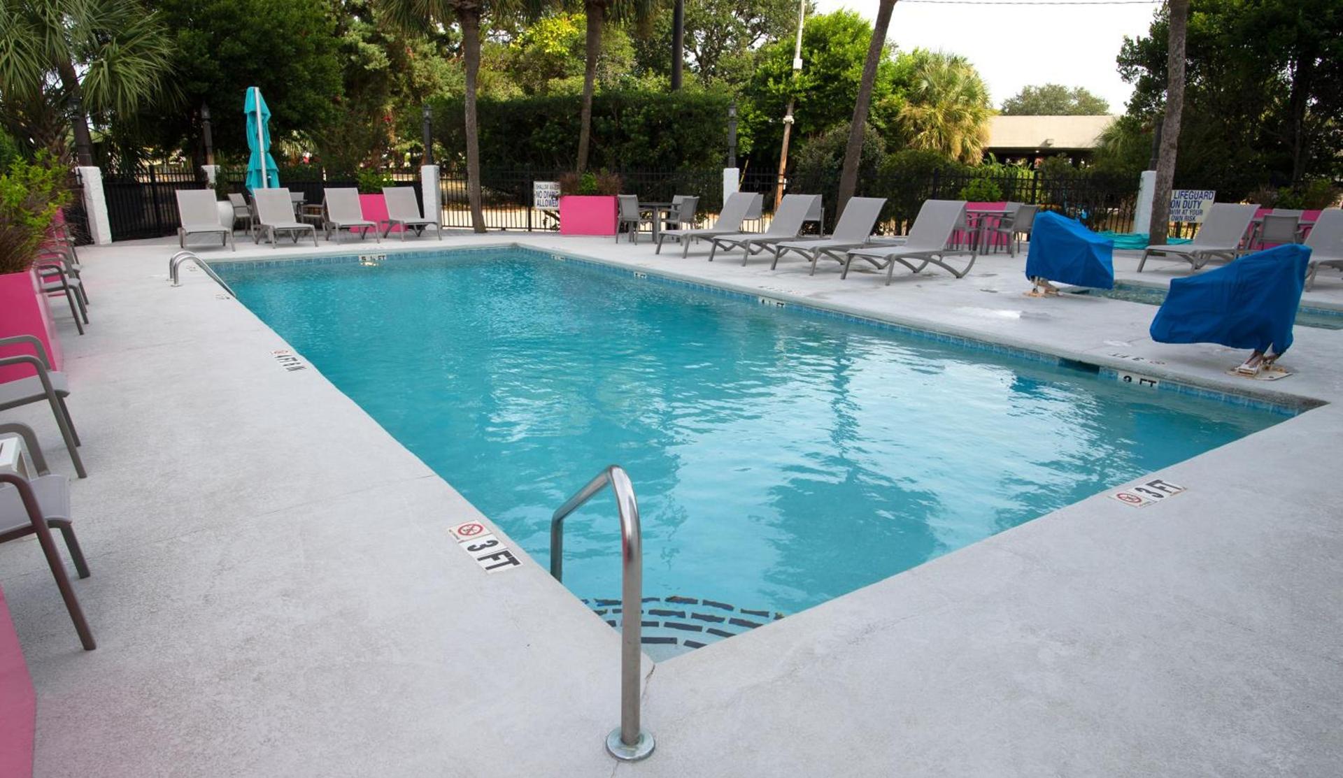 Aqua Beach Inn photo 14