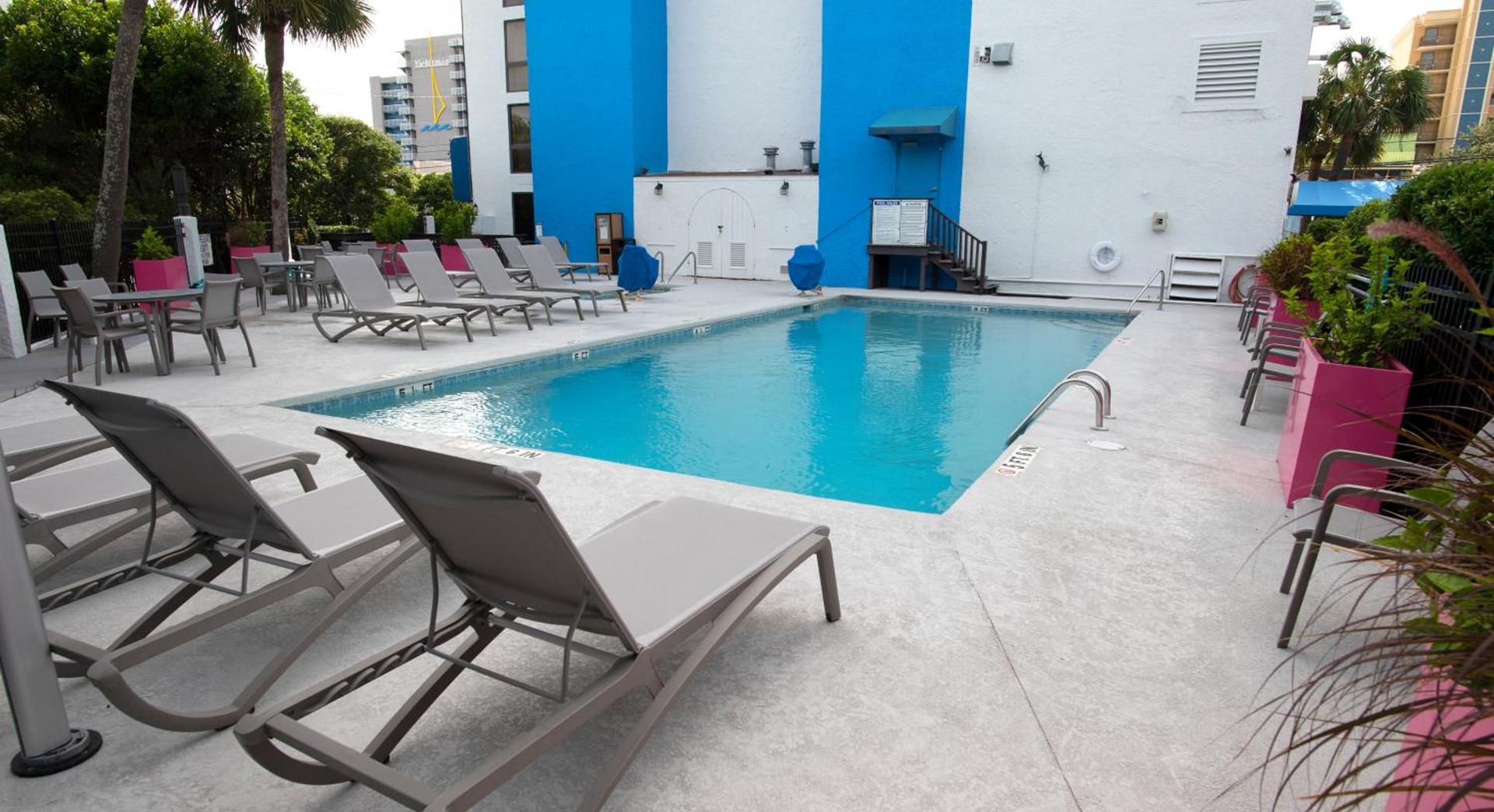 Aqua Beach Inn photo 13
