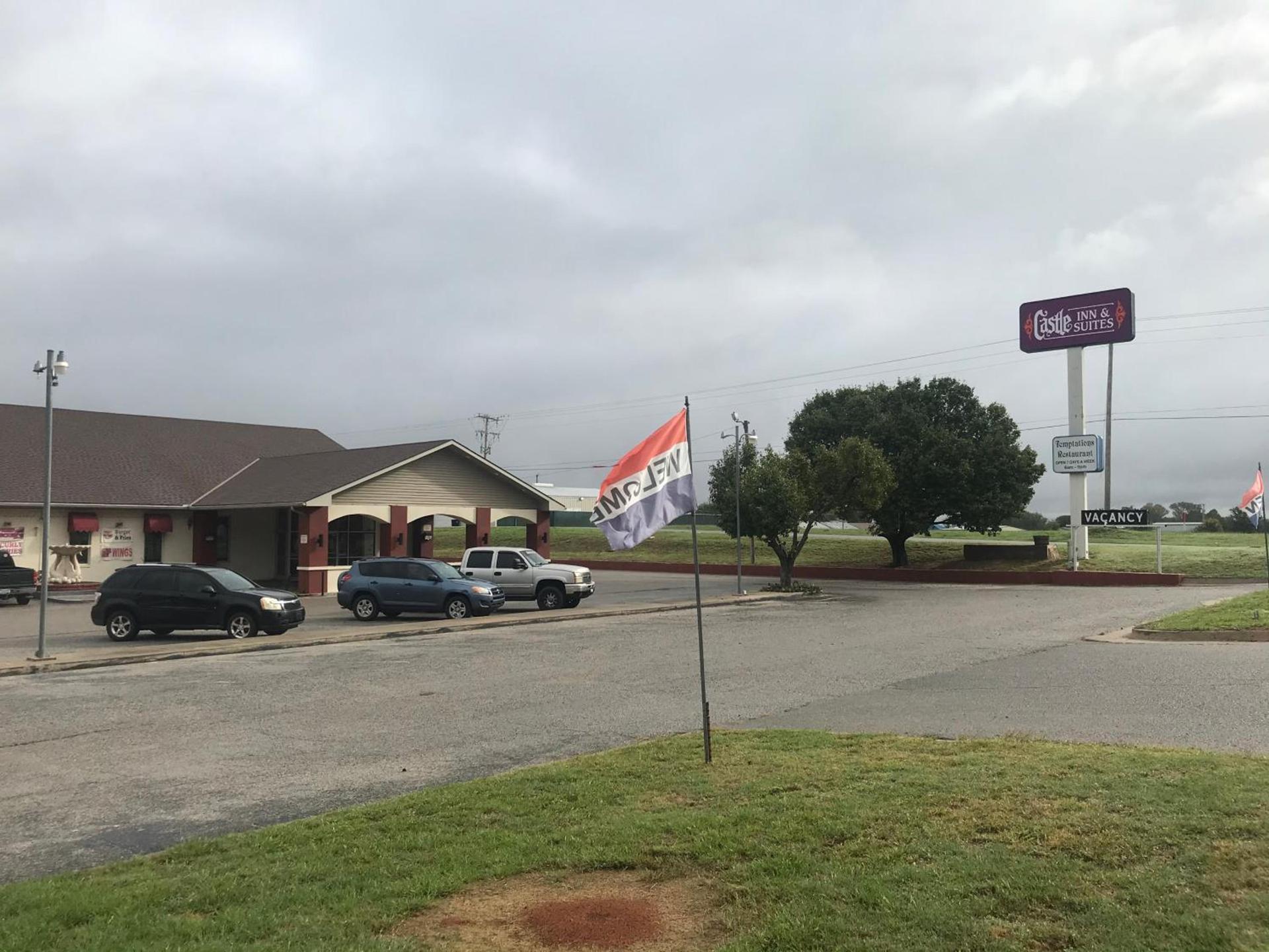 Castle Inn & Suites Anadarko photo 1