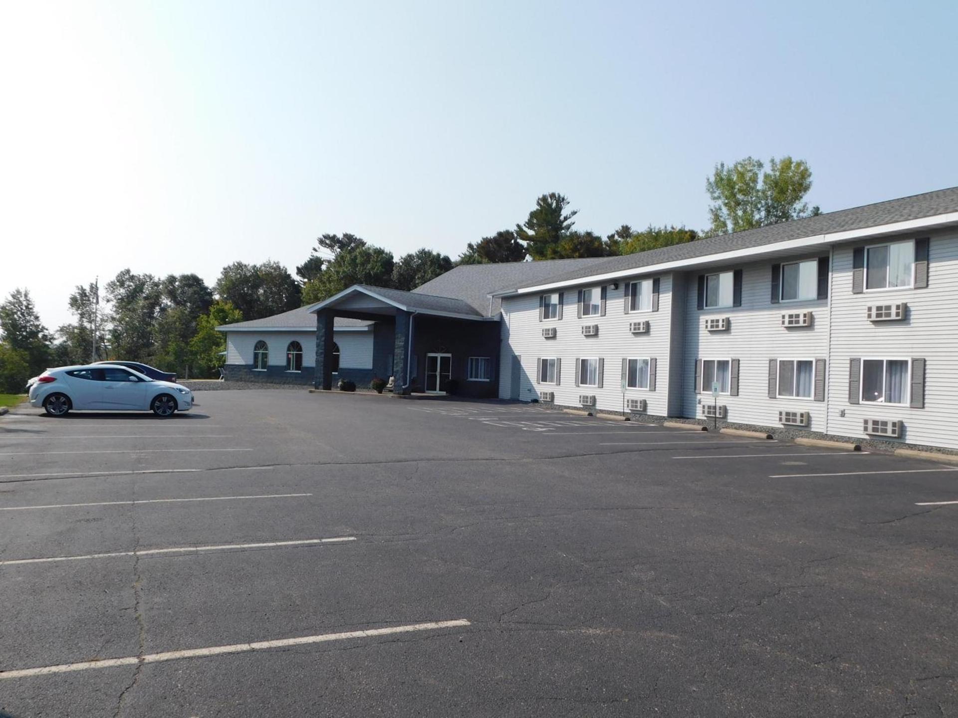 Northwoods Best Inn - Chetek photo 4