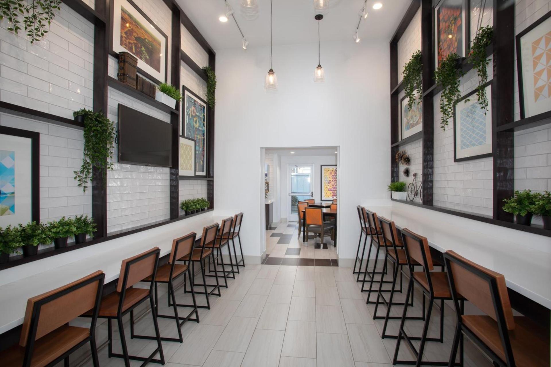 Holiday Inn Express Monterey - Cannery Row by IHG photo 6