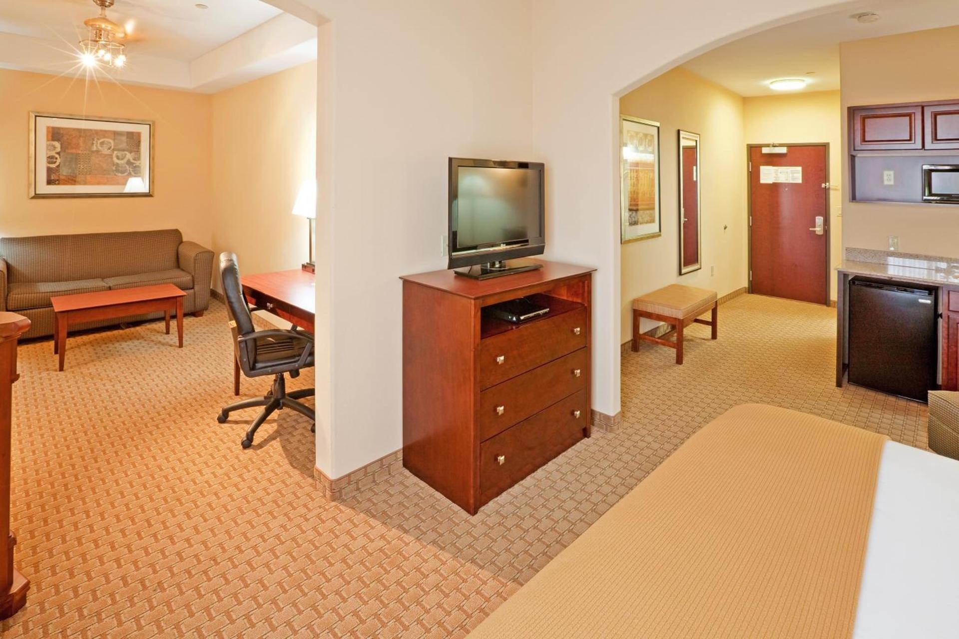 Holiday Inn Express Guymon by IHG photo 31