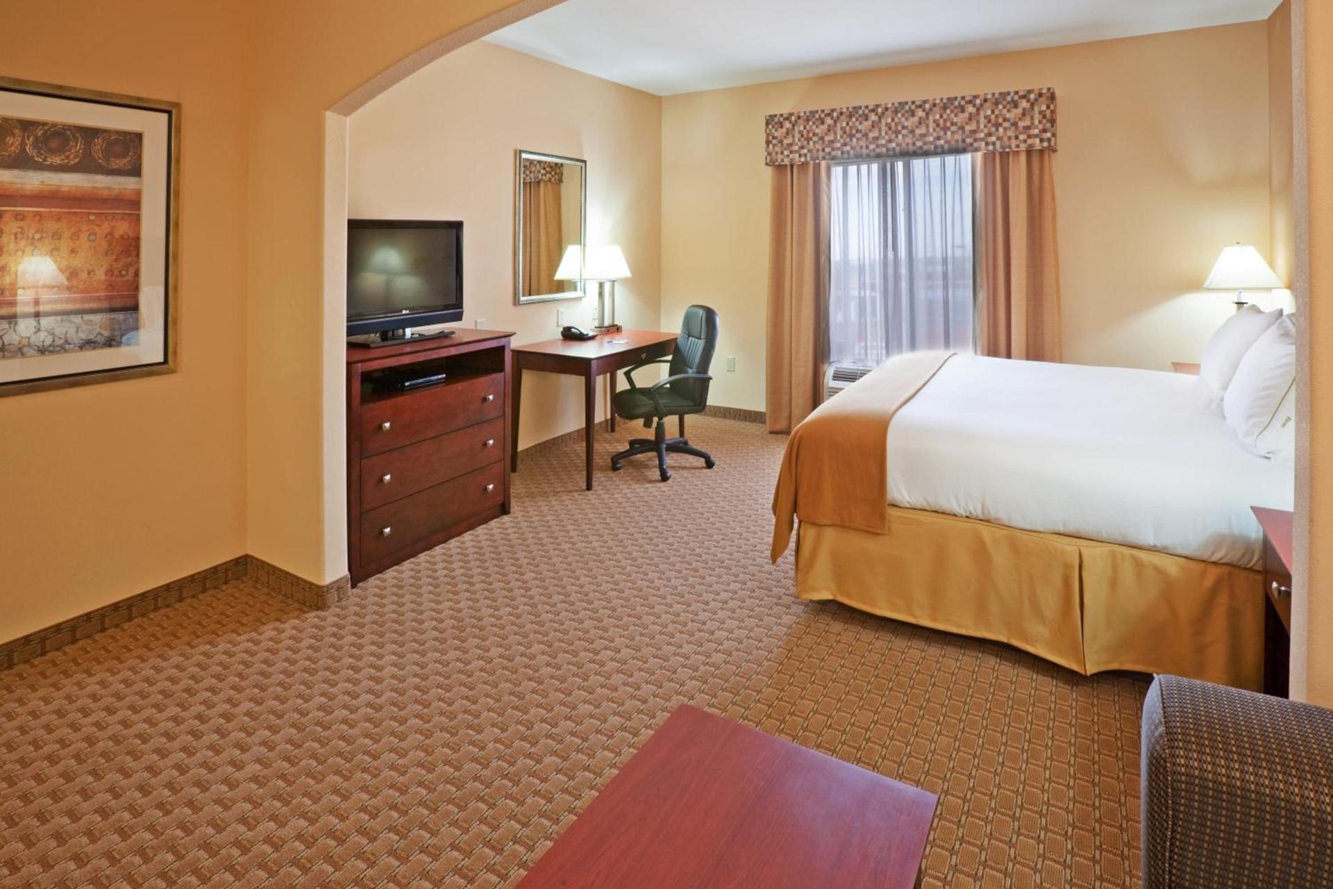Holiday Inn Express Guymon by IHG photo 32
