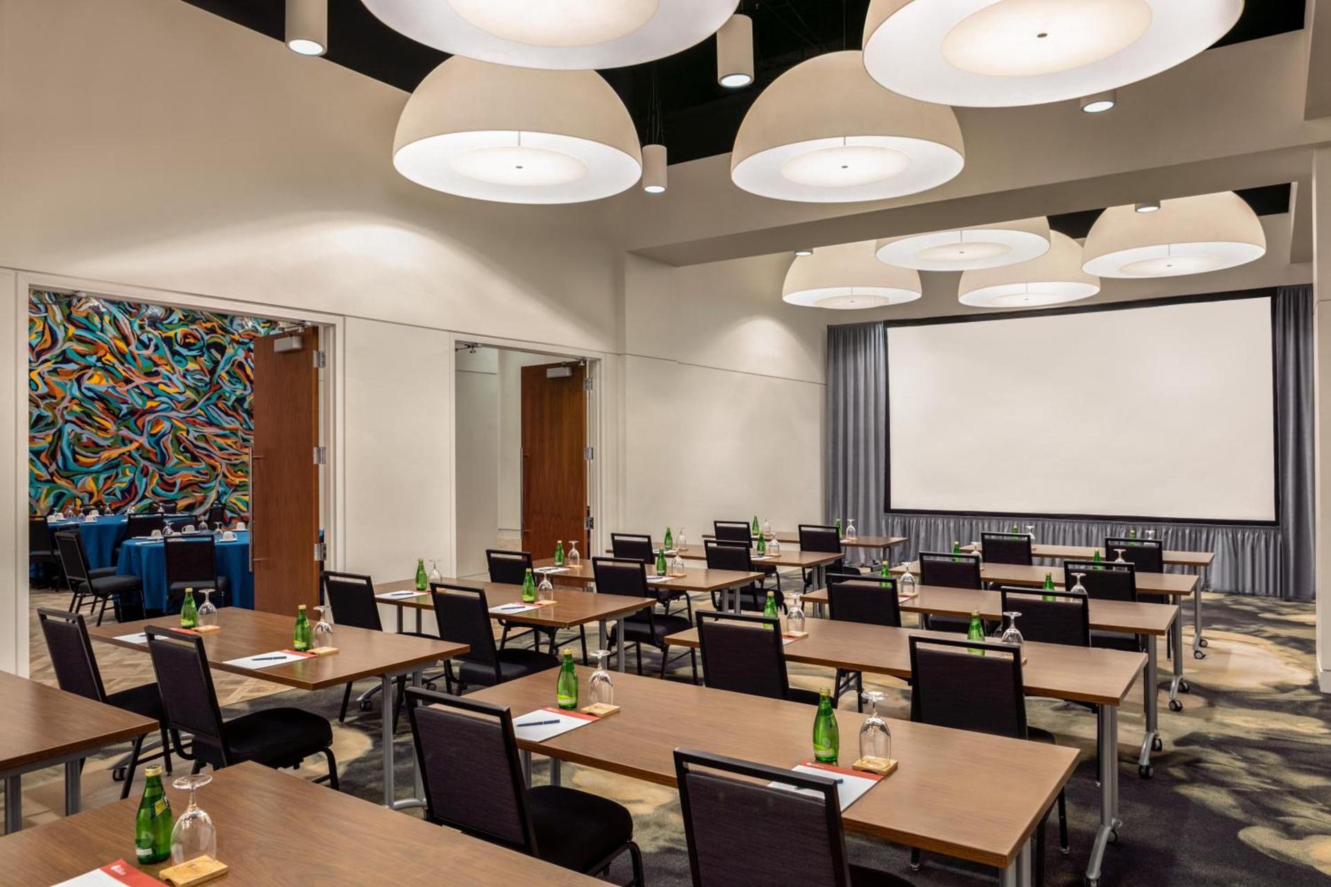 Hotel Indigo Atlanta Downtown by IHG photo 9