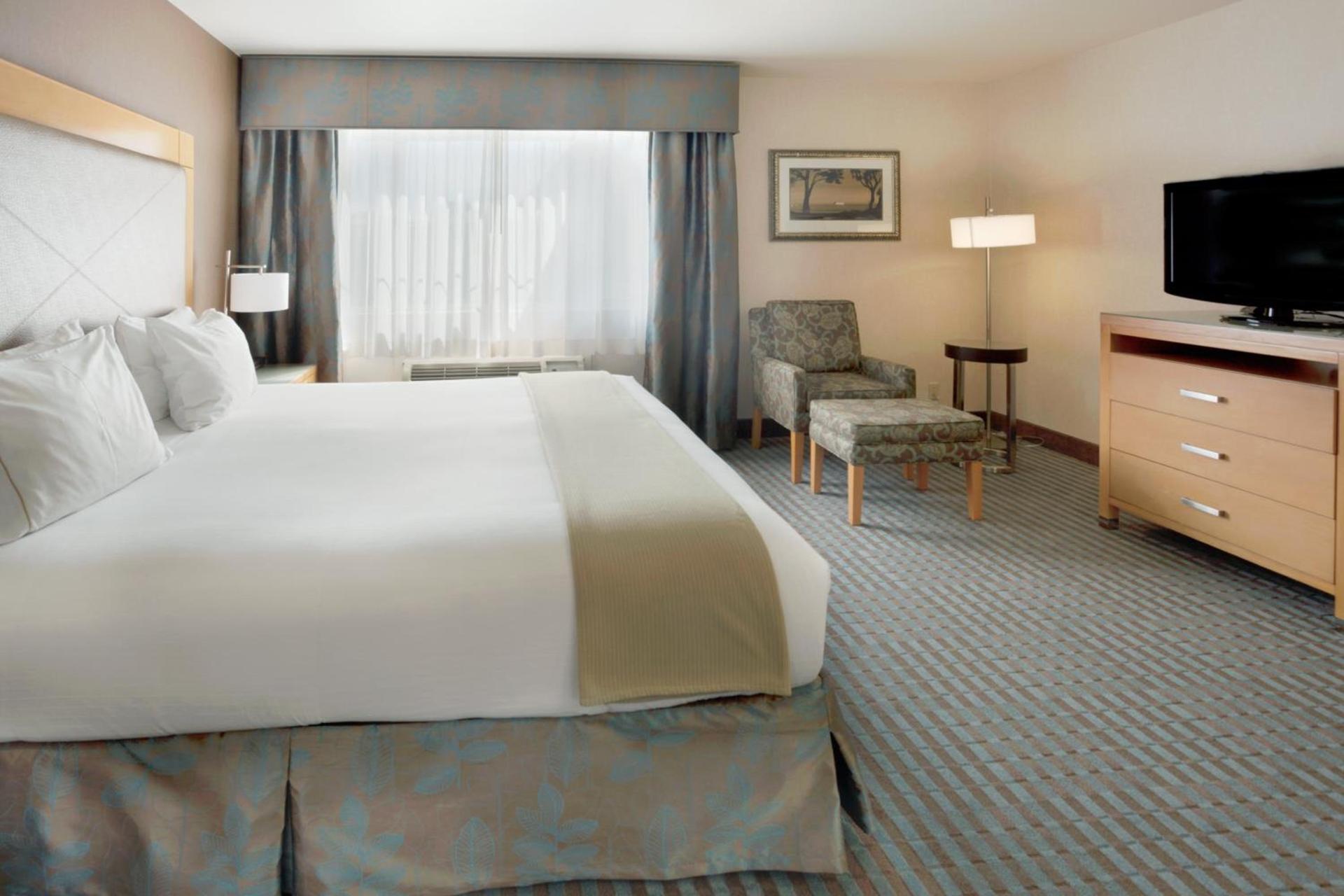 Holiday Inn Express Monterey - Cannery Row by IHG photo 15