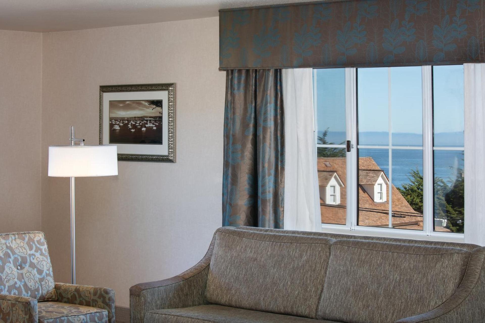 Holiday Inn Express Monterey - Cannery Row by IHG photo 28