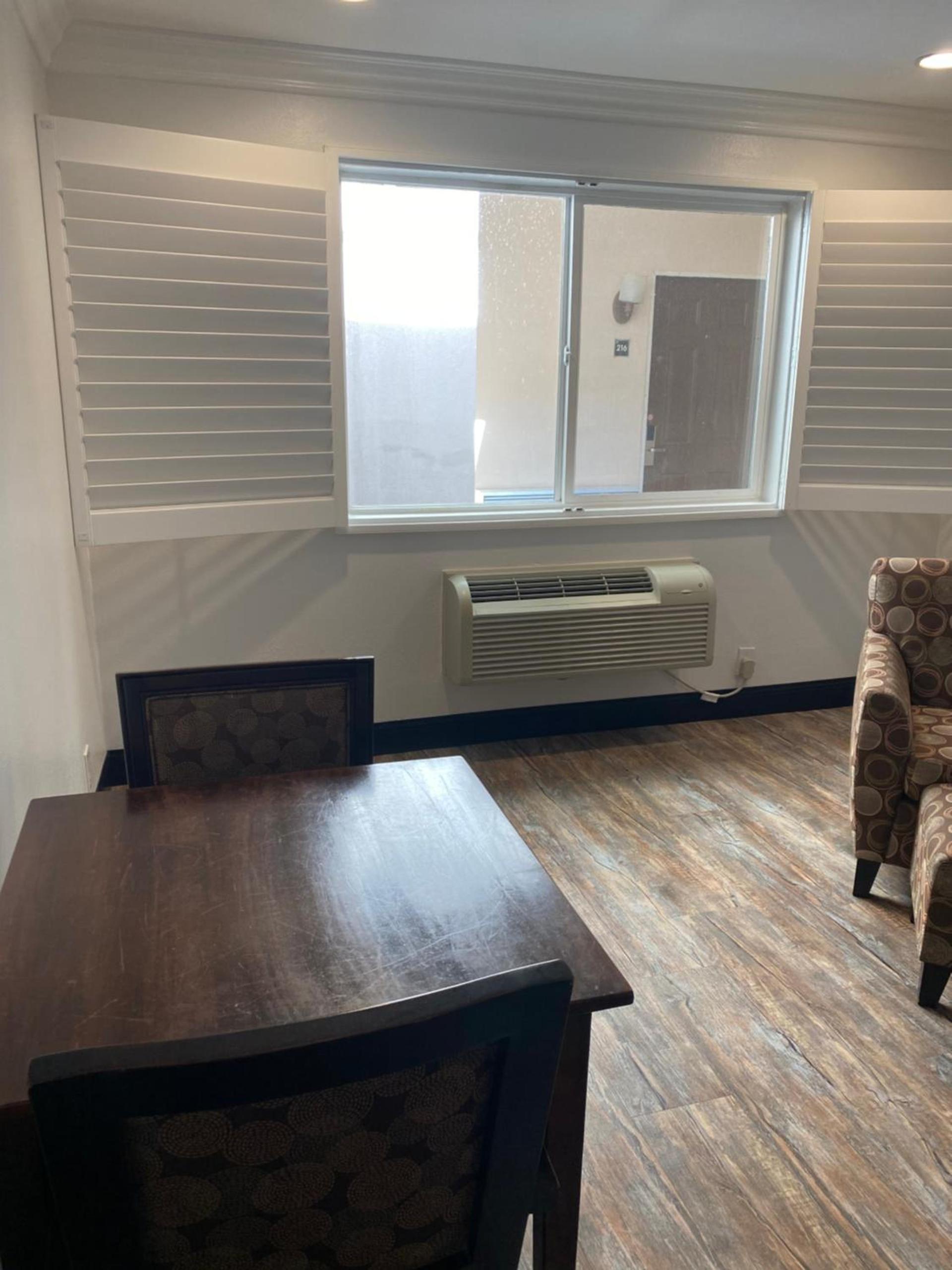 Ocean Surf Inn & Suites photo 3