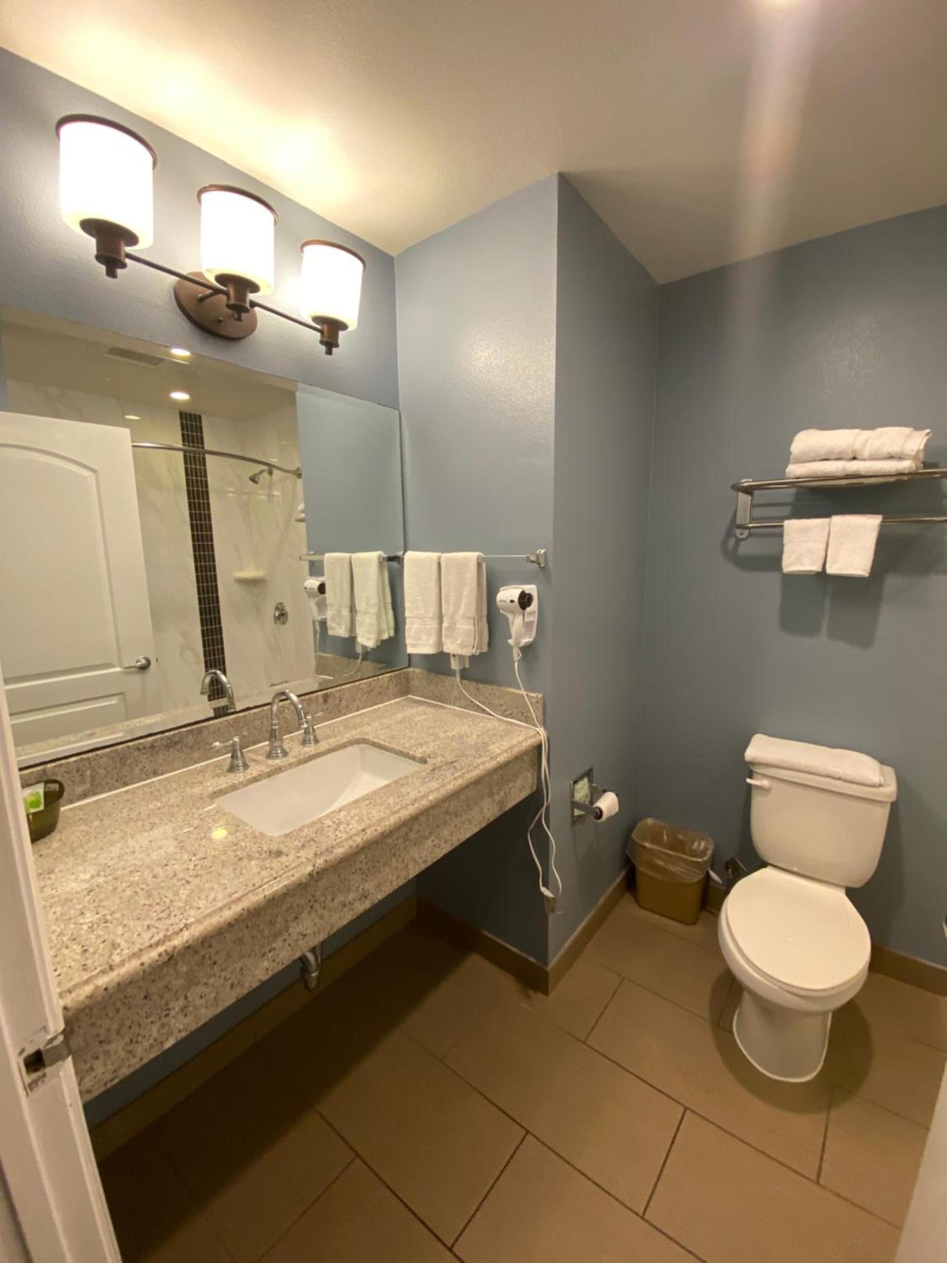 Ocean Surf Inn & Suites photo 82