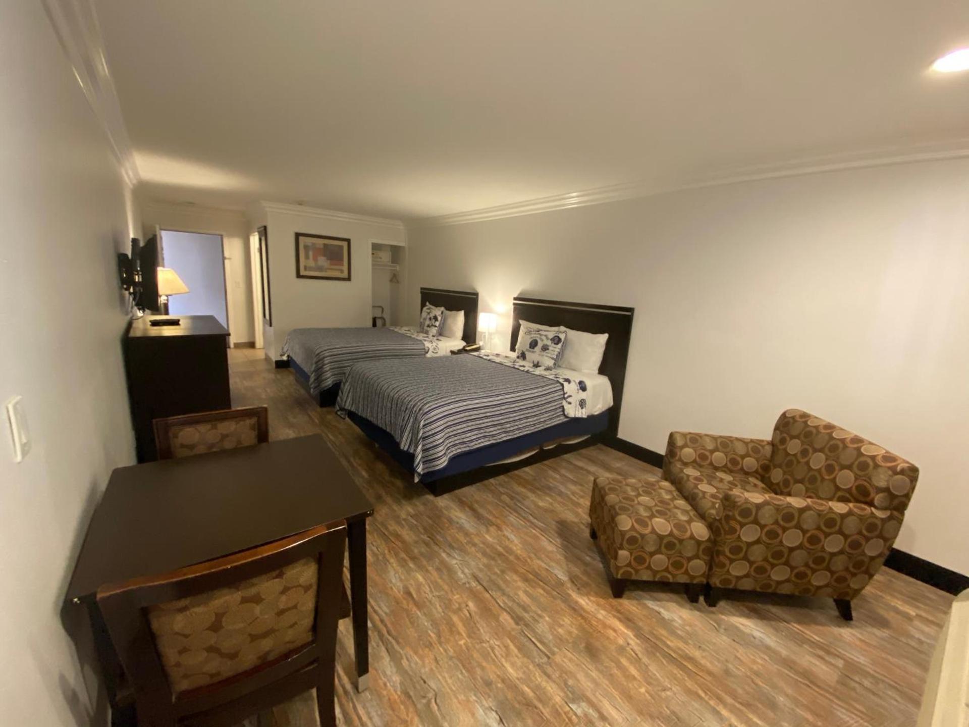 Ocean Surf Inn & Suites photo 78
