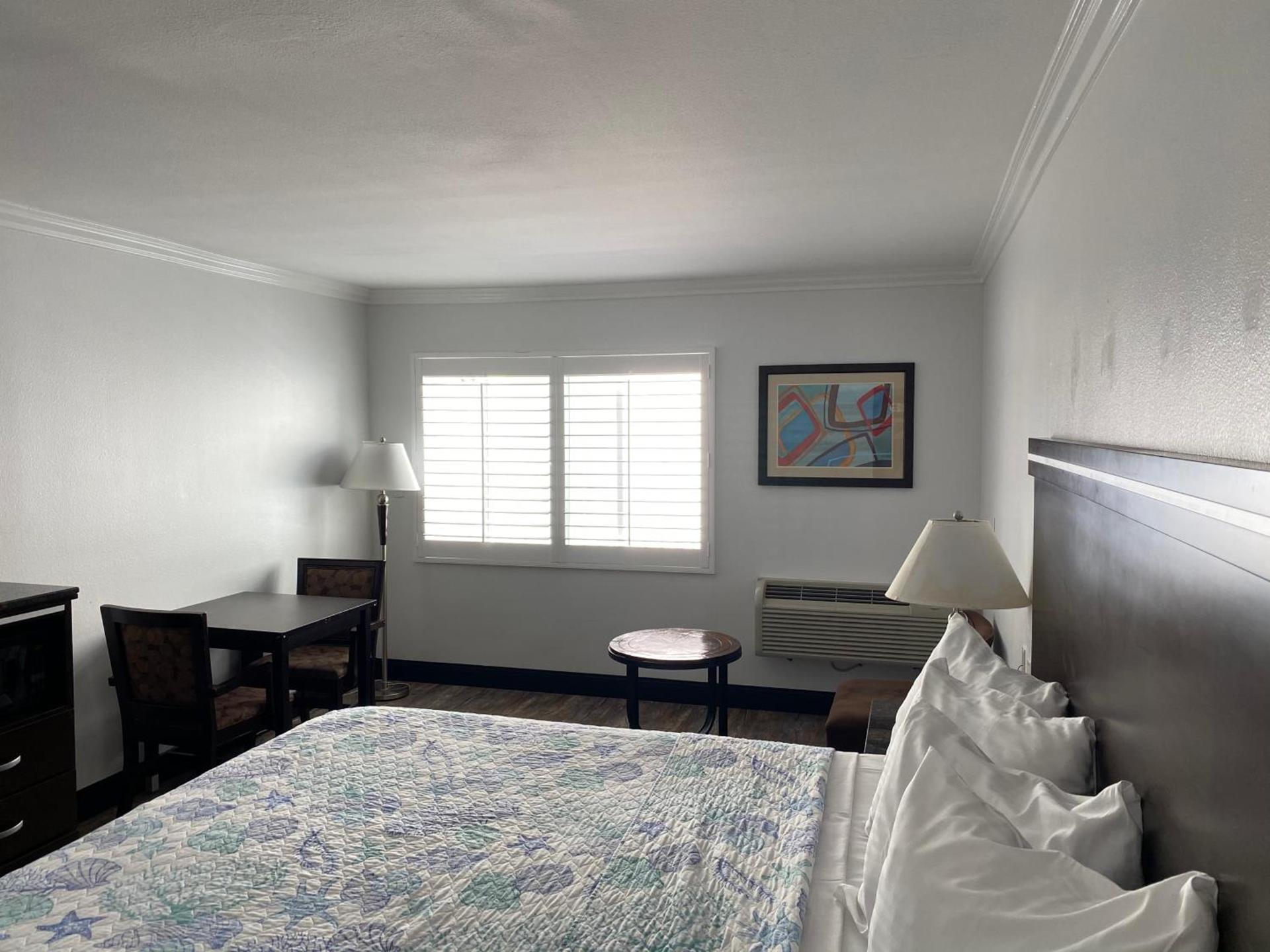 Ocean Surf Inn & Suites photo 74
