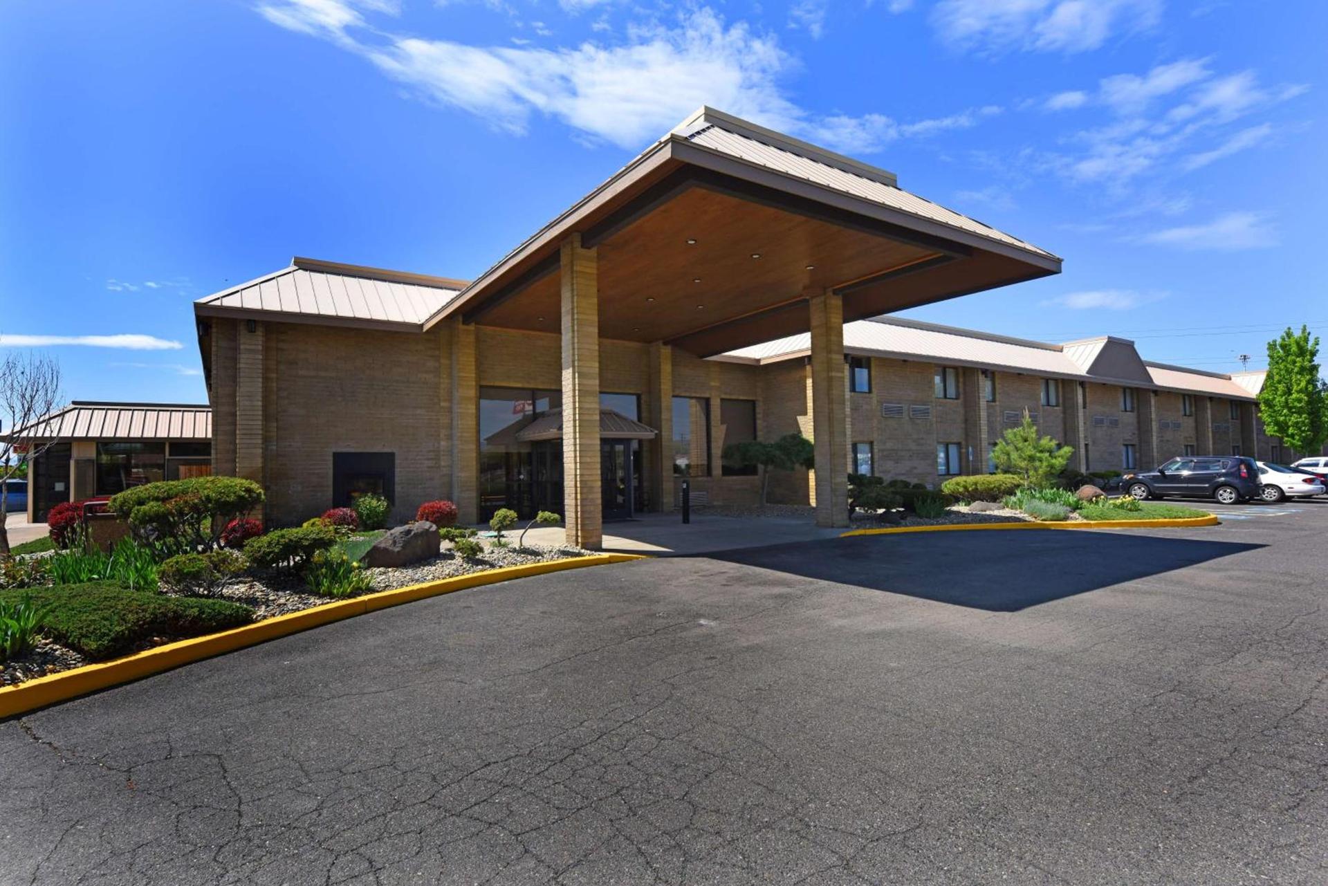 Best Western Plus Ahtanum Inn photo 7